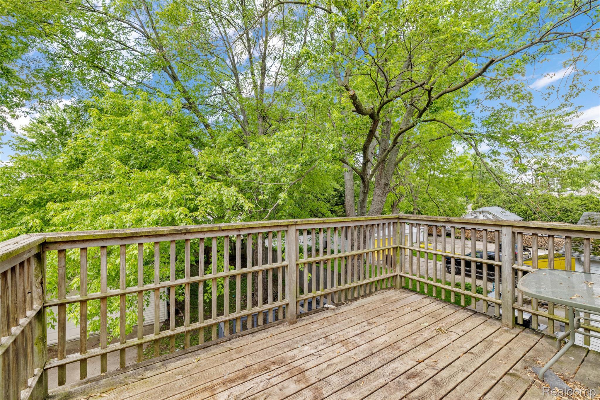 242 Crocker Boulevard Property Photo 25