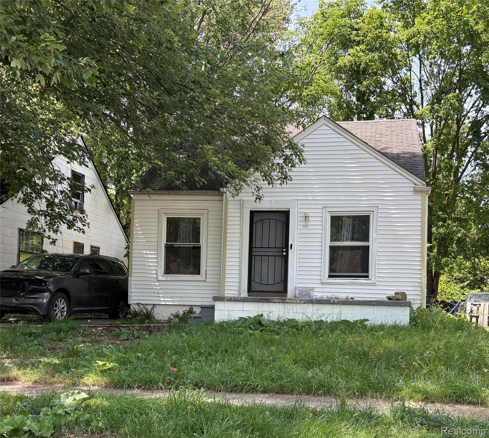 9251 Minock Street Property Photo 1
