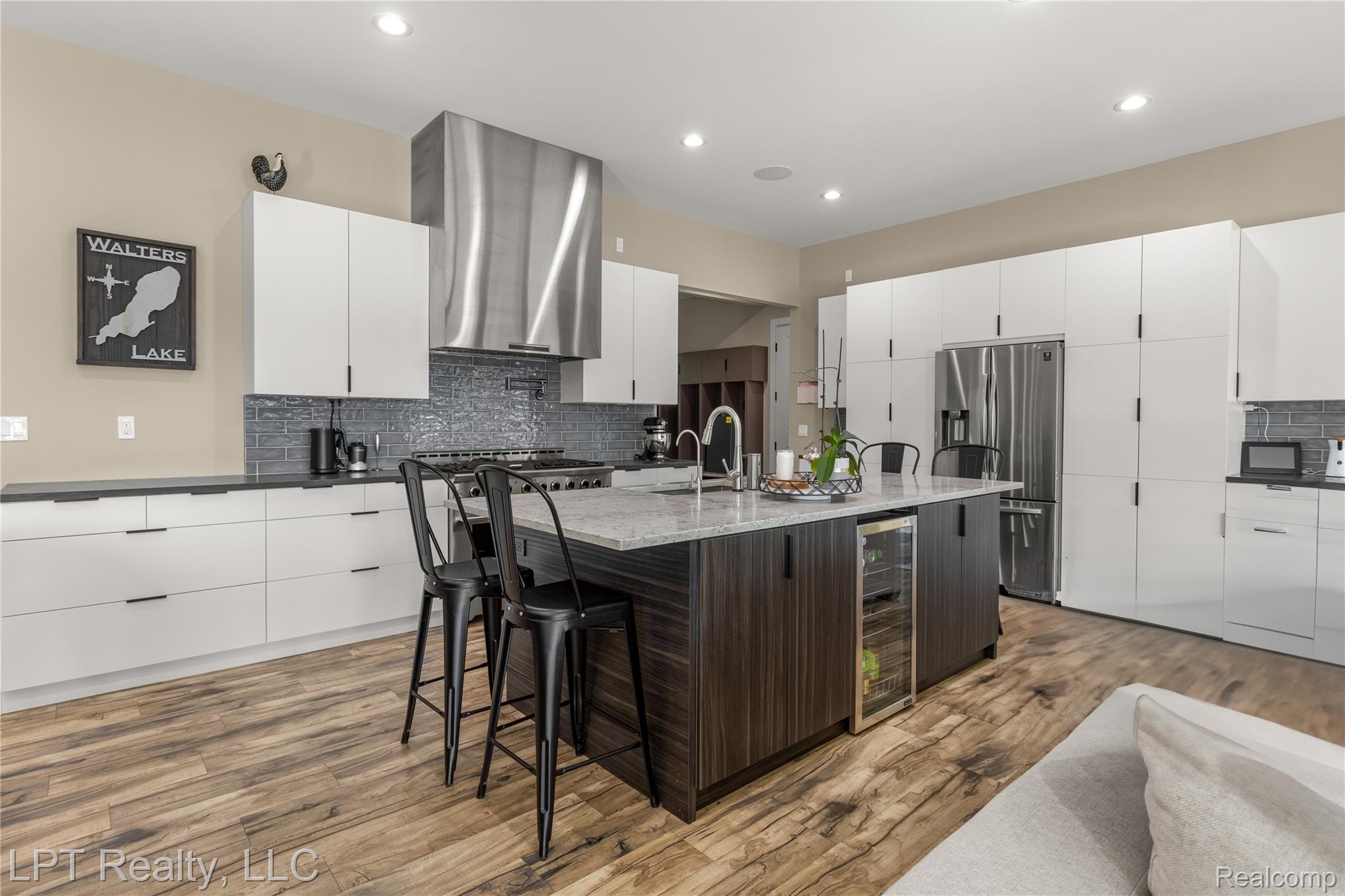 5029 Forest Valley Drive Property Photo 14