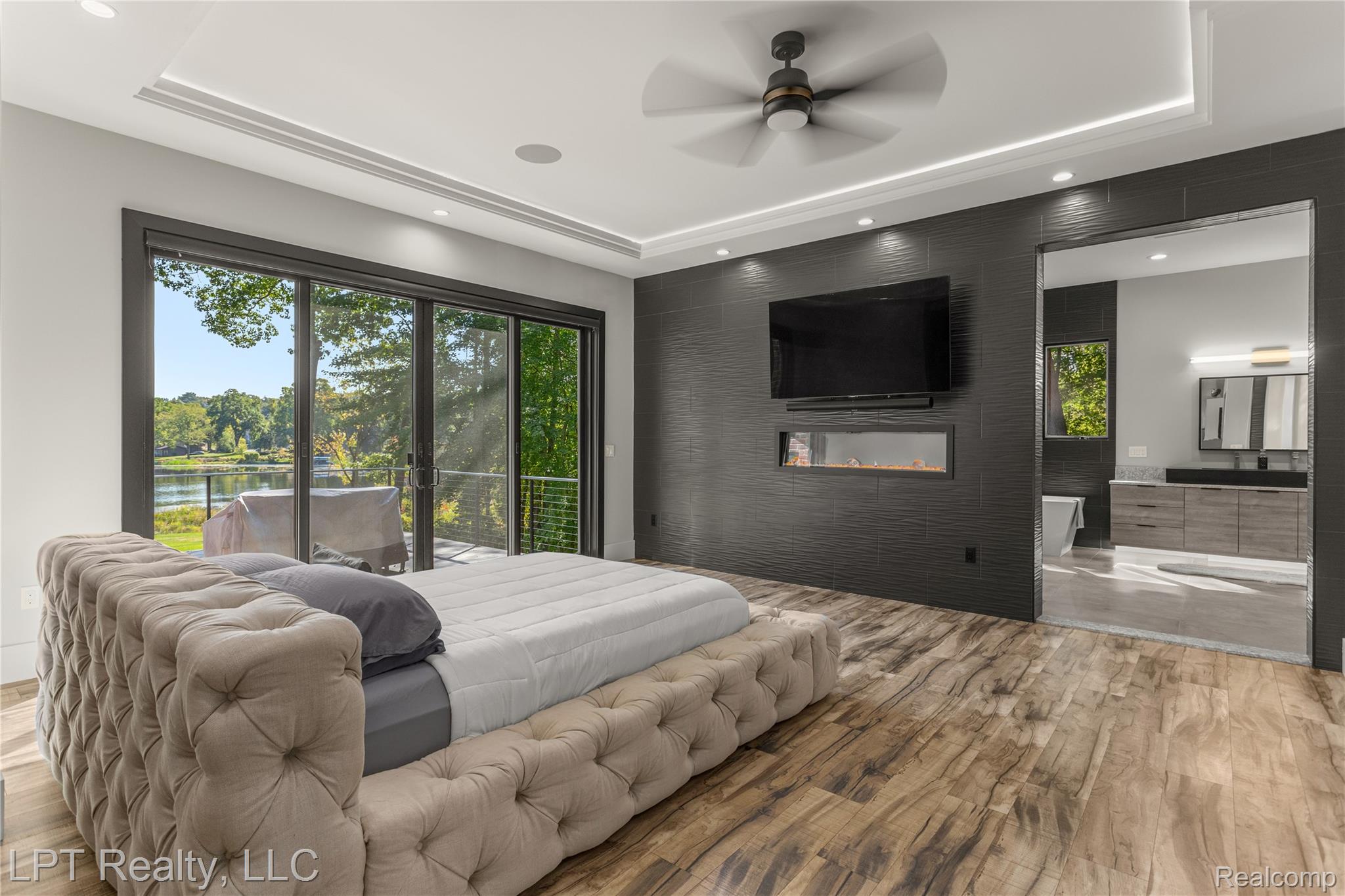 5029 Forest Valley Drive Property Photo 21