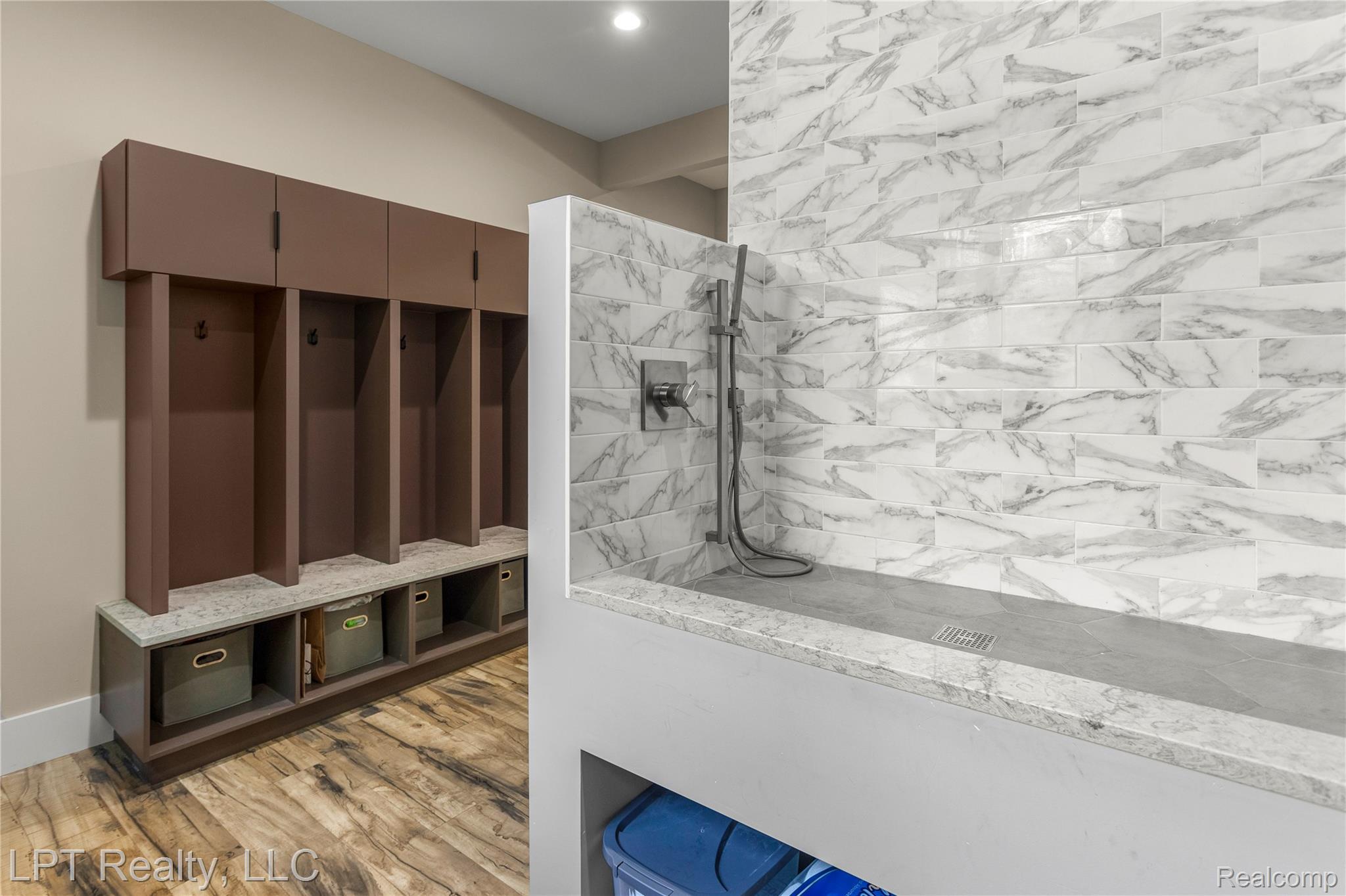 5029 Forest Valley Drive Property Photo 35