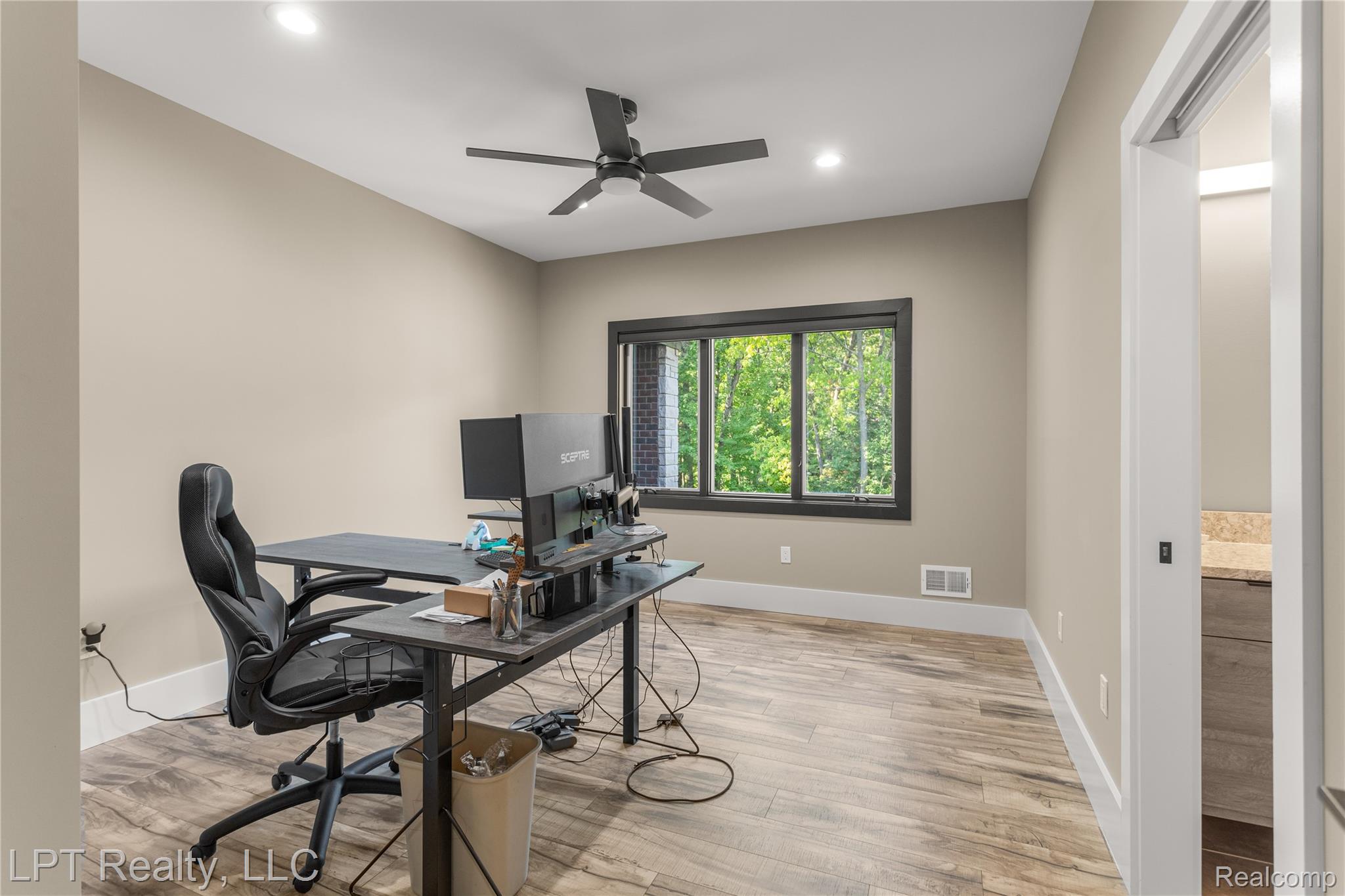 5029 Forest Valley Drive Property Photo 40