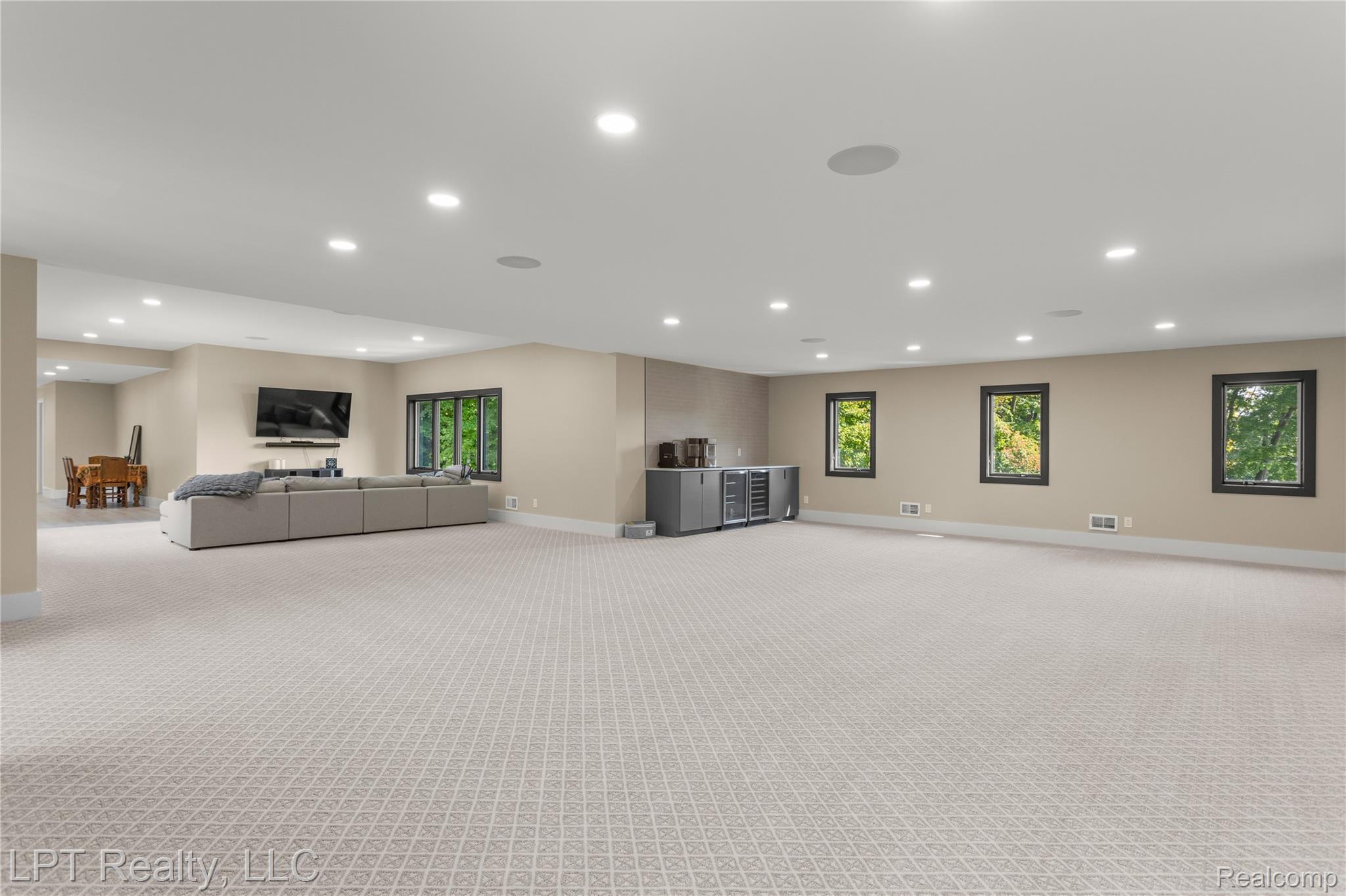 5029 Forest Valley Drive Property Photo 46