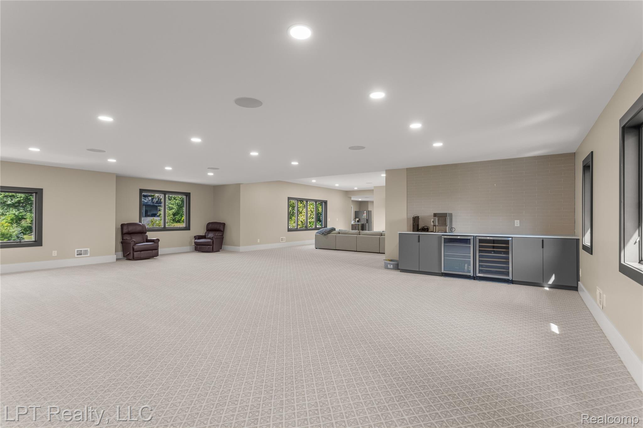 5029 Forest Valley Drive Property Photo 47