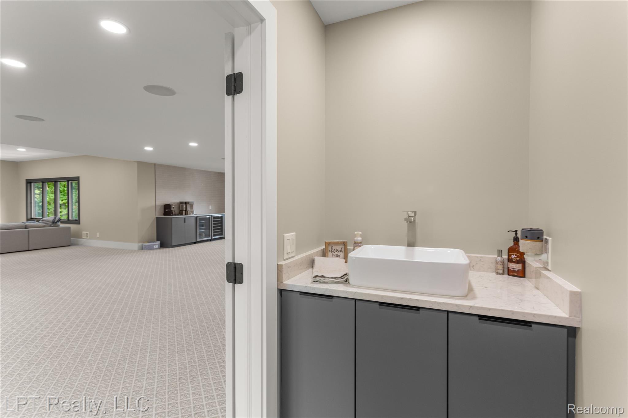 5029 Forest Valley Drive Property Photo 49