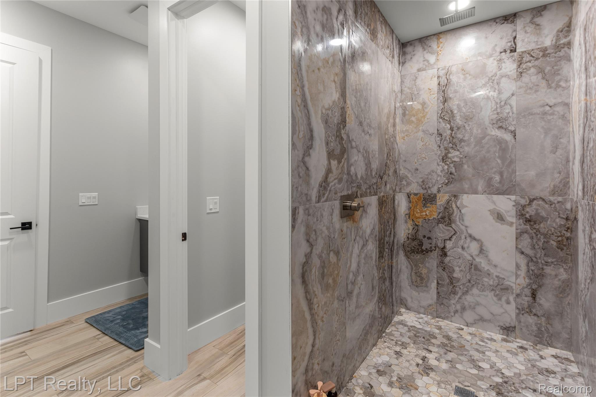 5029 Forest Valley Drive Property Photo 71