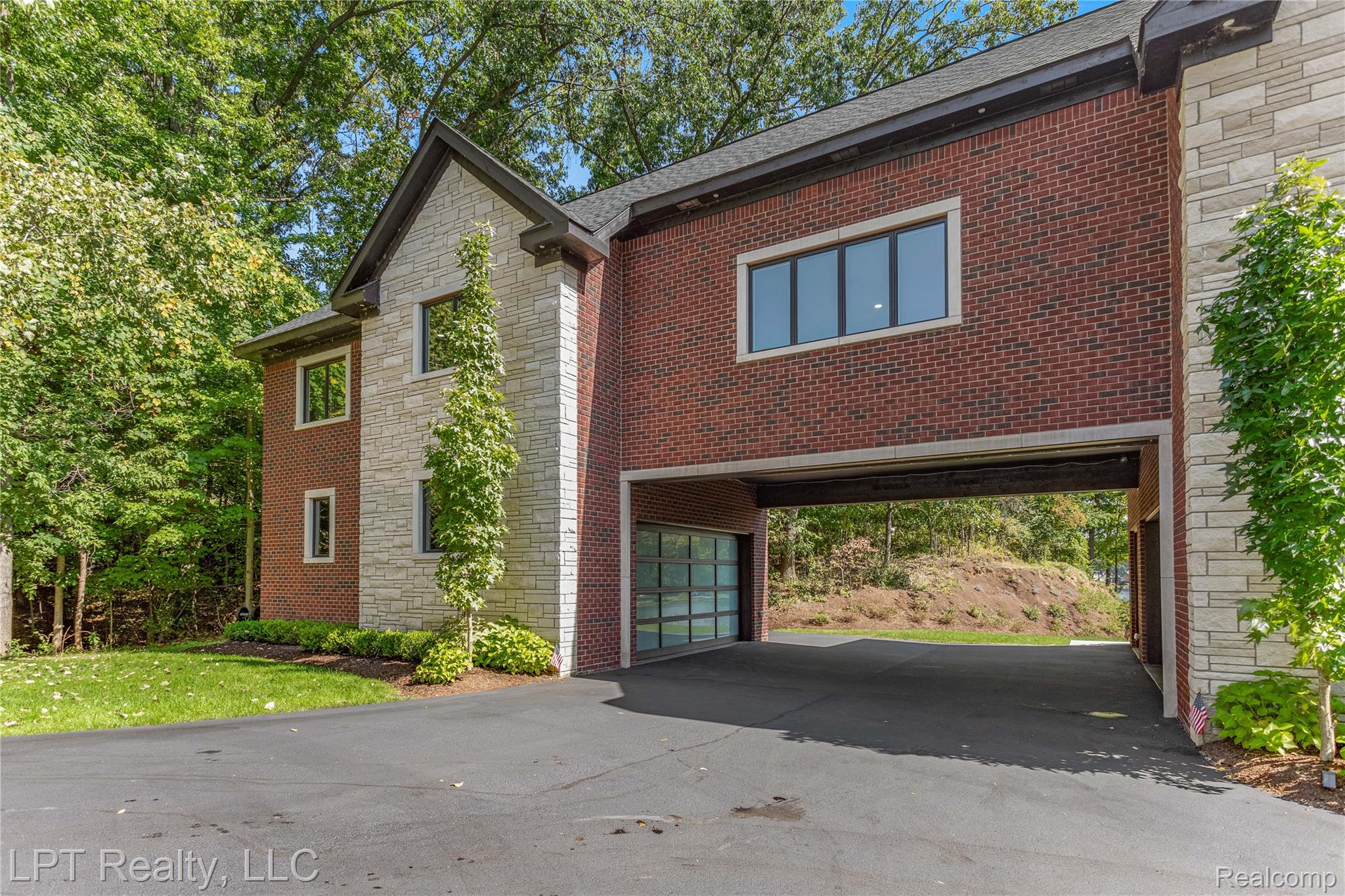 5029 Forest Valley Drive Property Photo 80