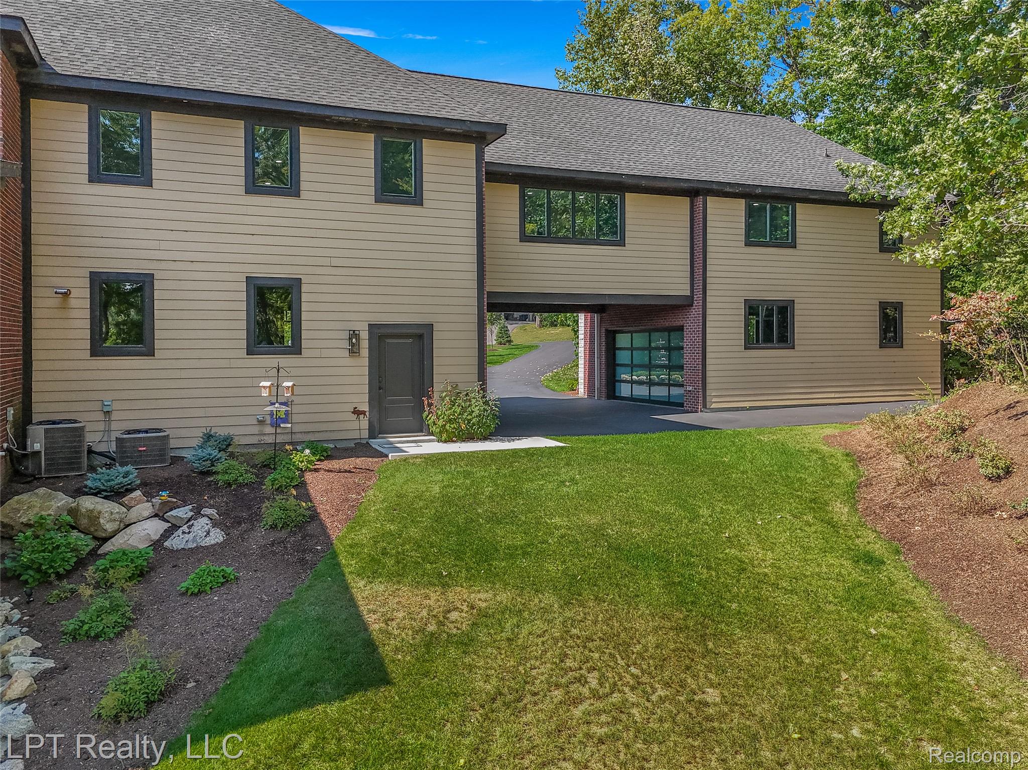 5029 Forest Valley Drive Property Photo 89