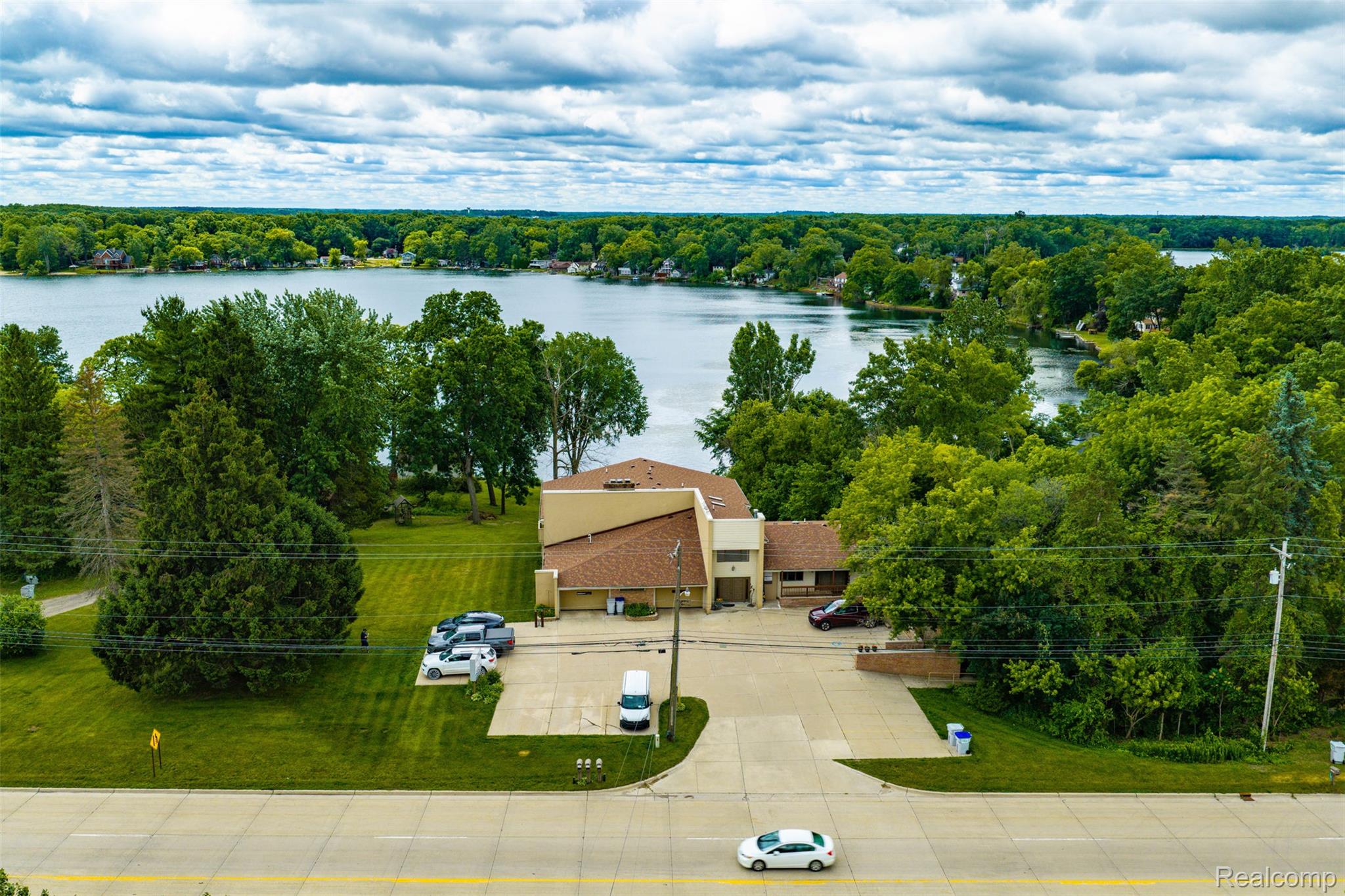 11032 Grand River Road Property Photo 1