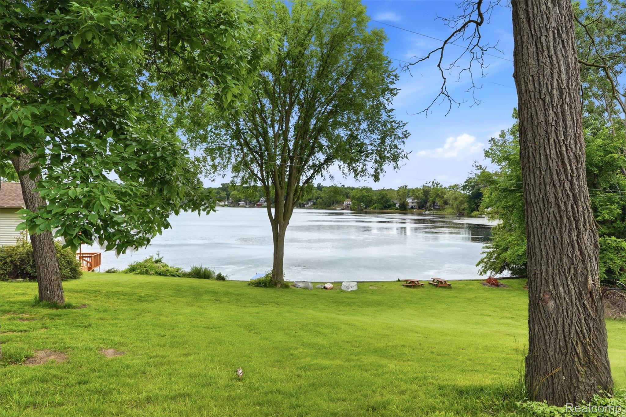 11032 Grand River Road Property Photo 10