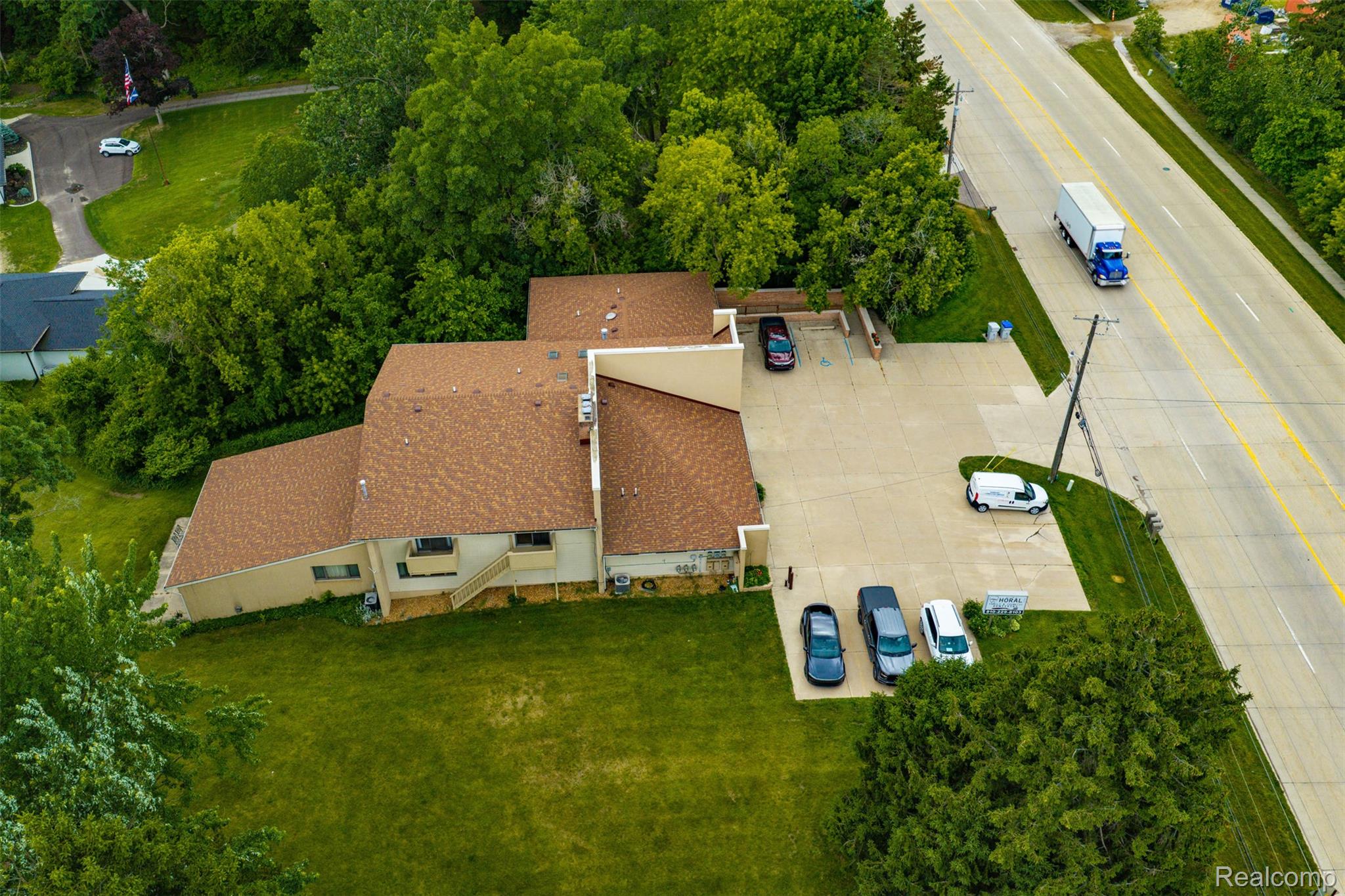 11032 Grand River Road Property Photo 16