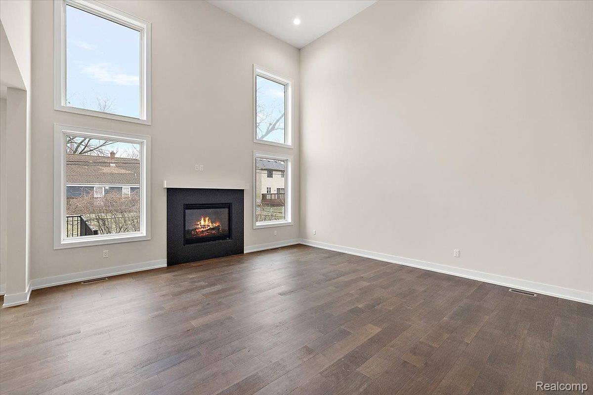 2921 Walsh Drive Property Photo 10