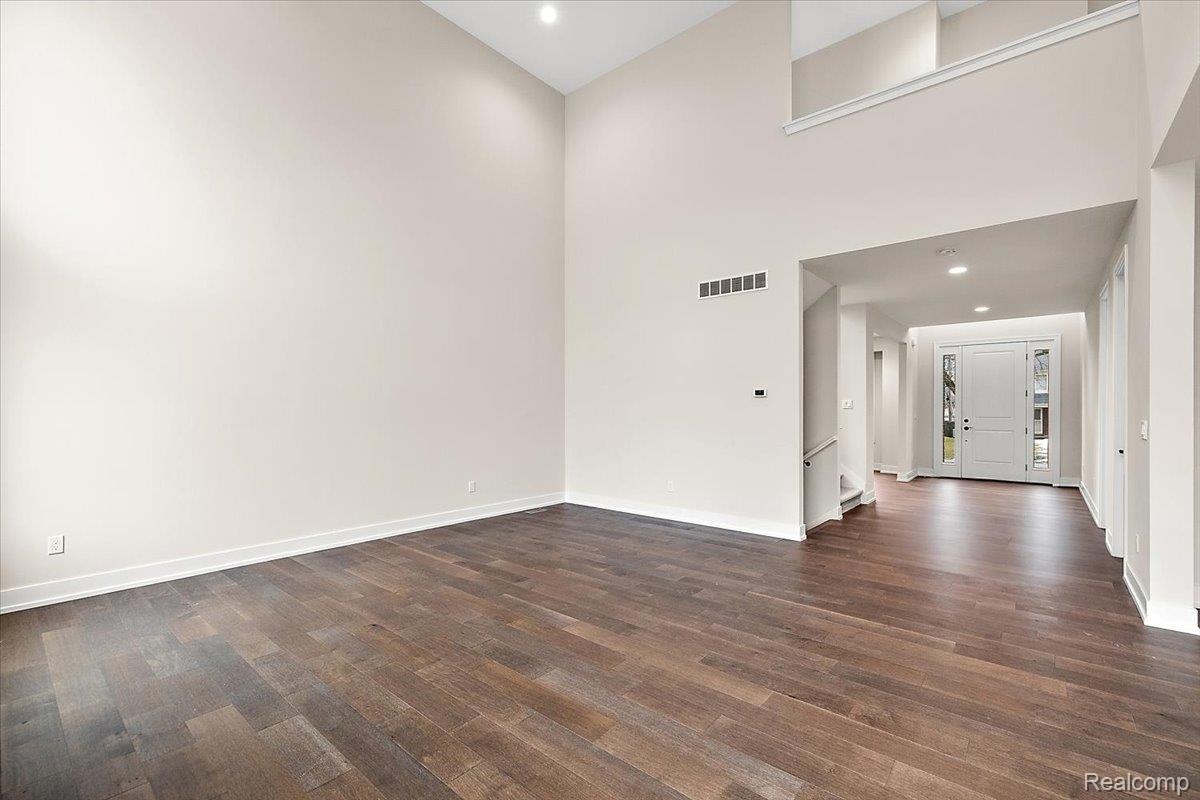 2921 Walsh Drive Property Photo 13