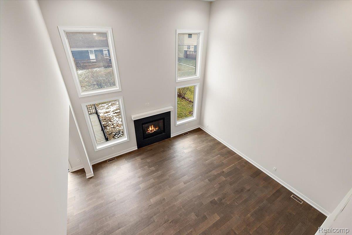 2921 Walsh Drive Property Photo 30