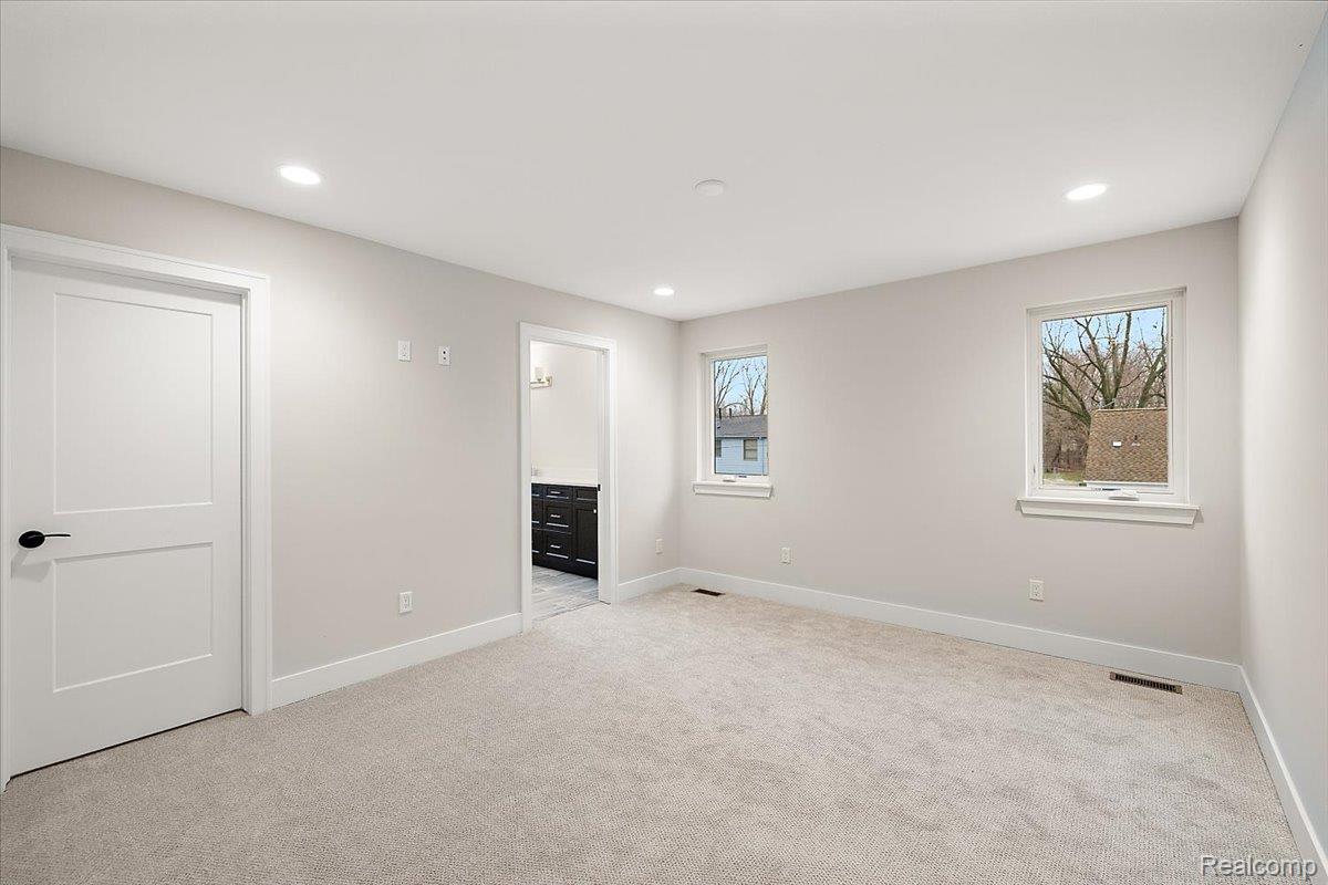 2921 Walsh Drive Property Photo 33