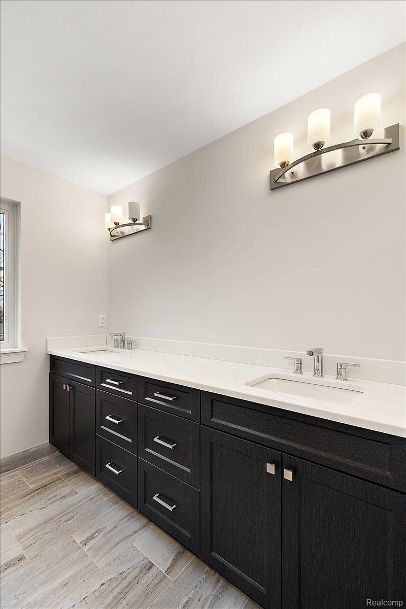 2921 Walsh Drive Property Photo 36