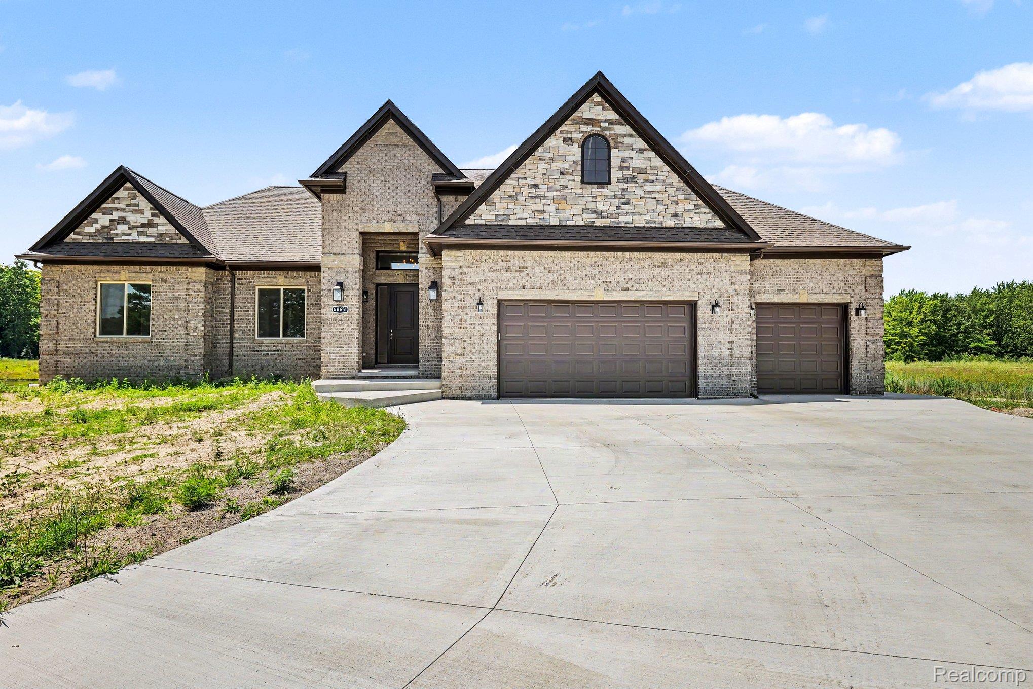 68651 Lake Angela Pointe Property Photo 1