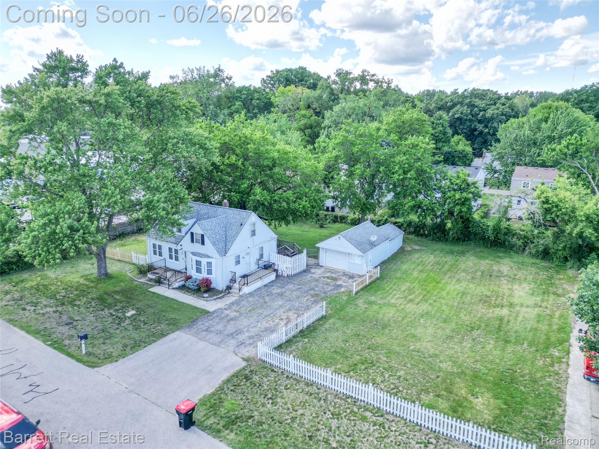 20998 Westhaven Avenue Property Photo 3