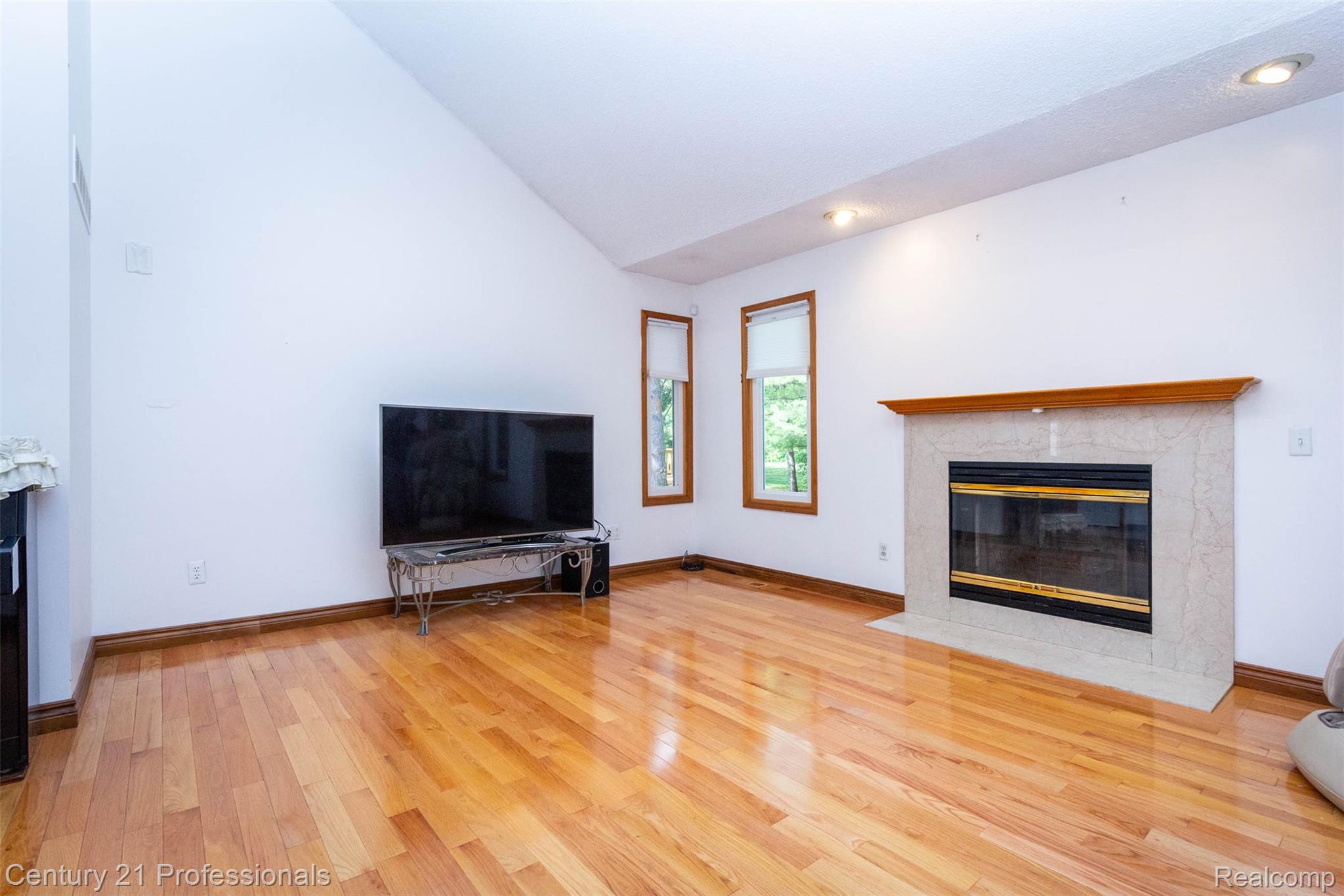 6241 Smithfield Drive Property Photo 8