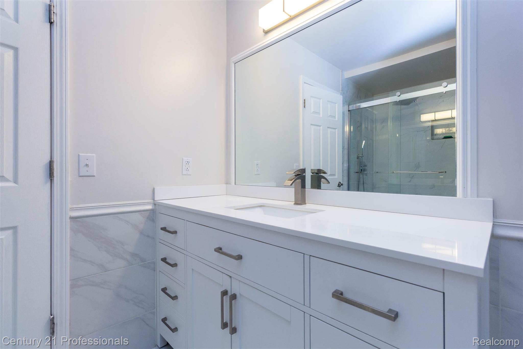 6241 Smithfield Drive Property Photo 21
