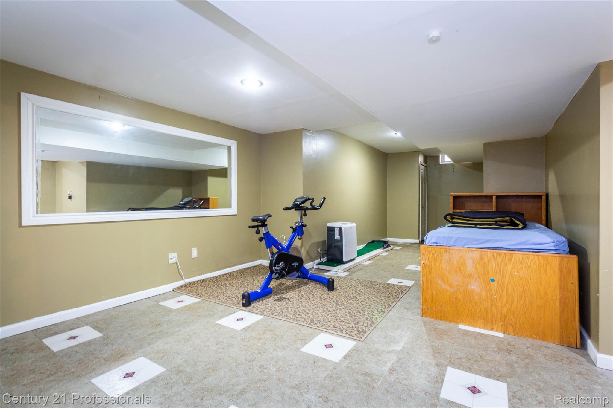 6241 Smithfield Drive Property Photo 37