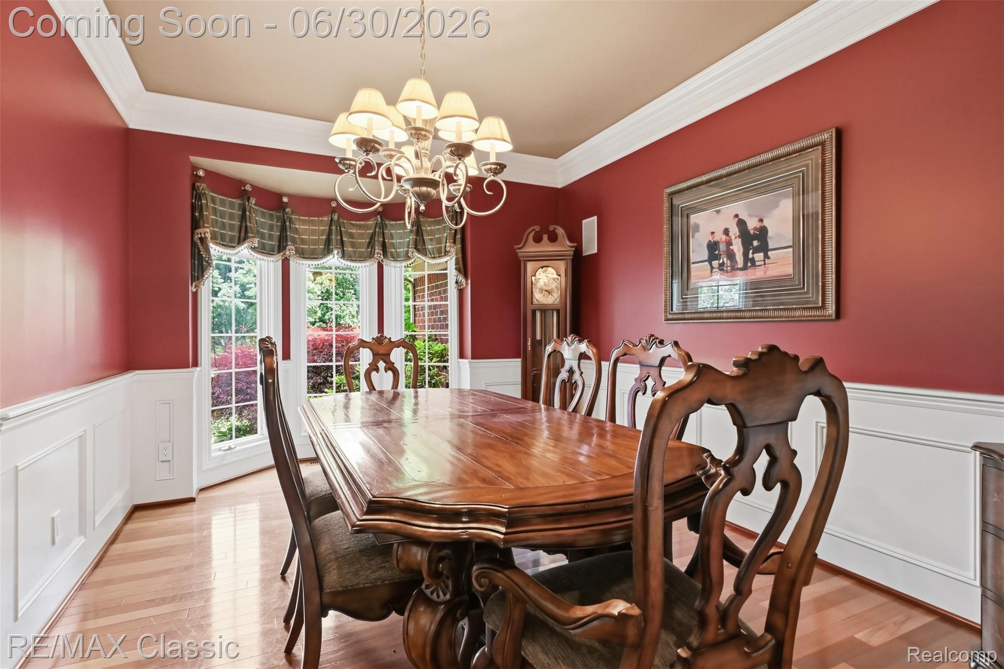 8033 Pine Ridge Court Property Photo 8