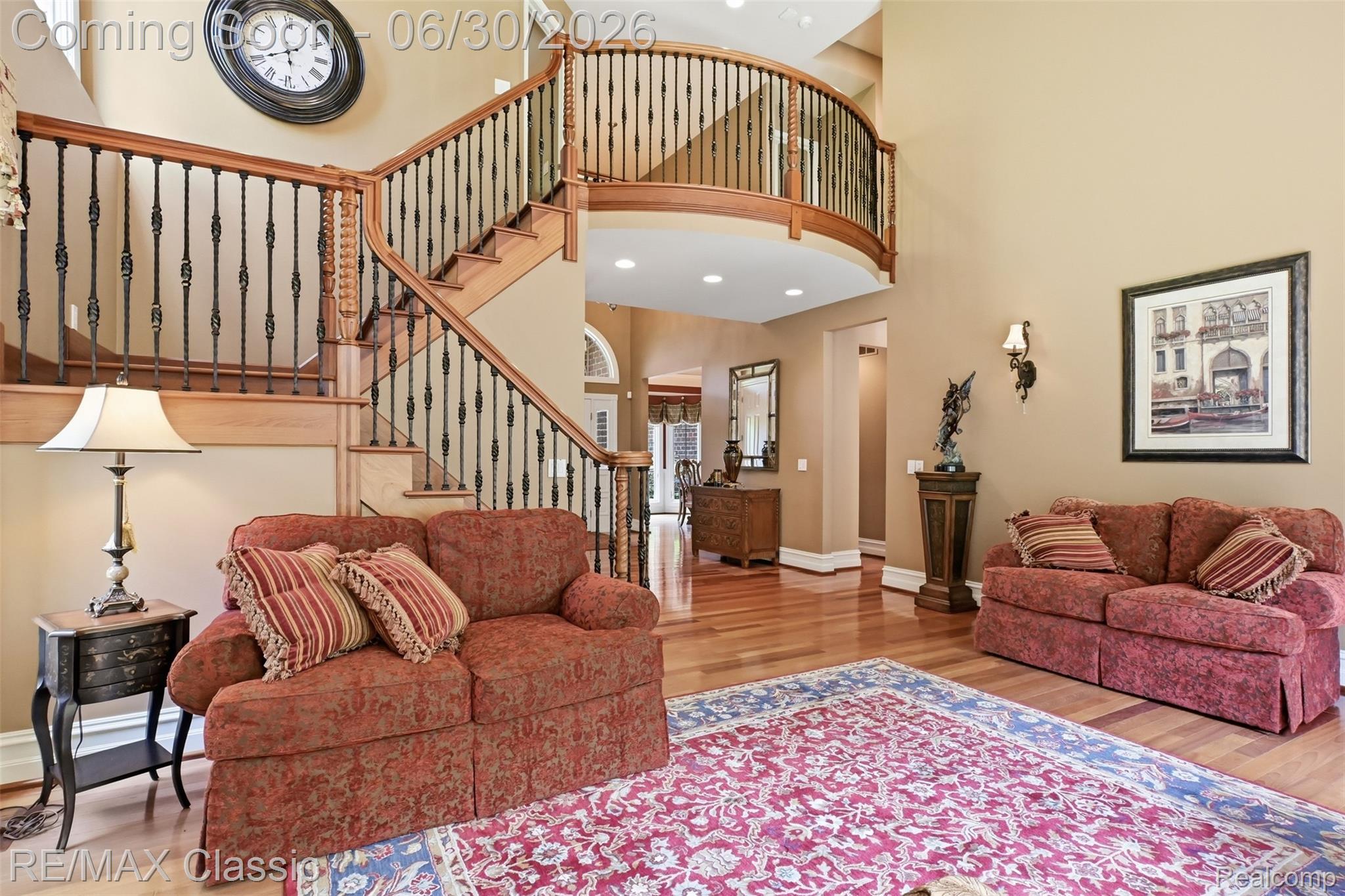 8033 Pine Ridge Court Property Photo 11