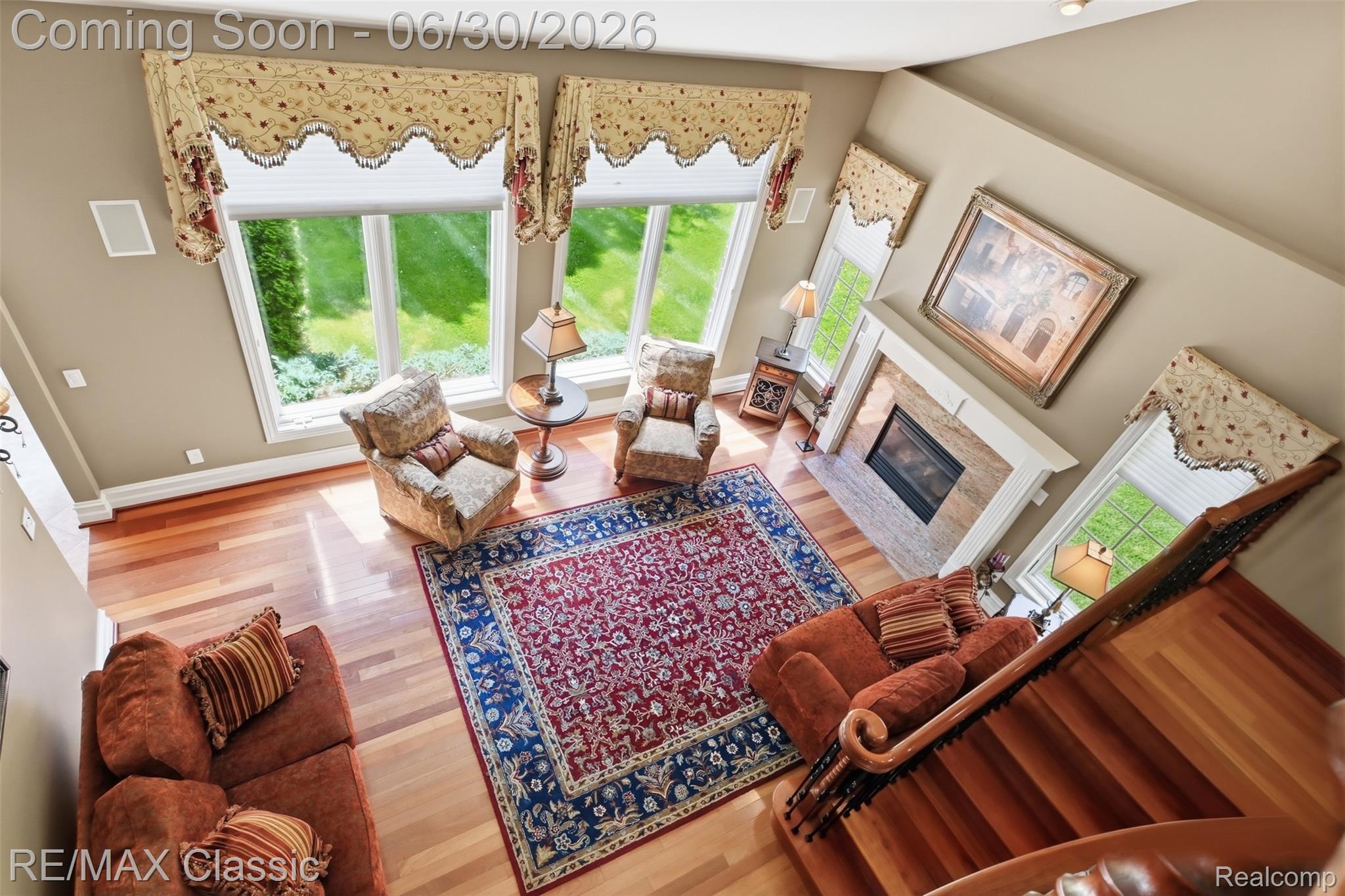8033 Pine Ridge Court Property Photo 12