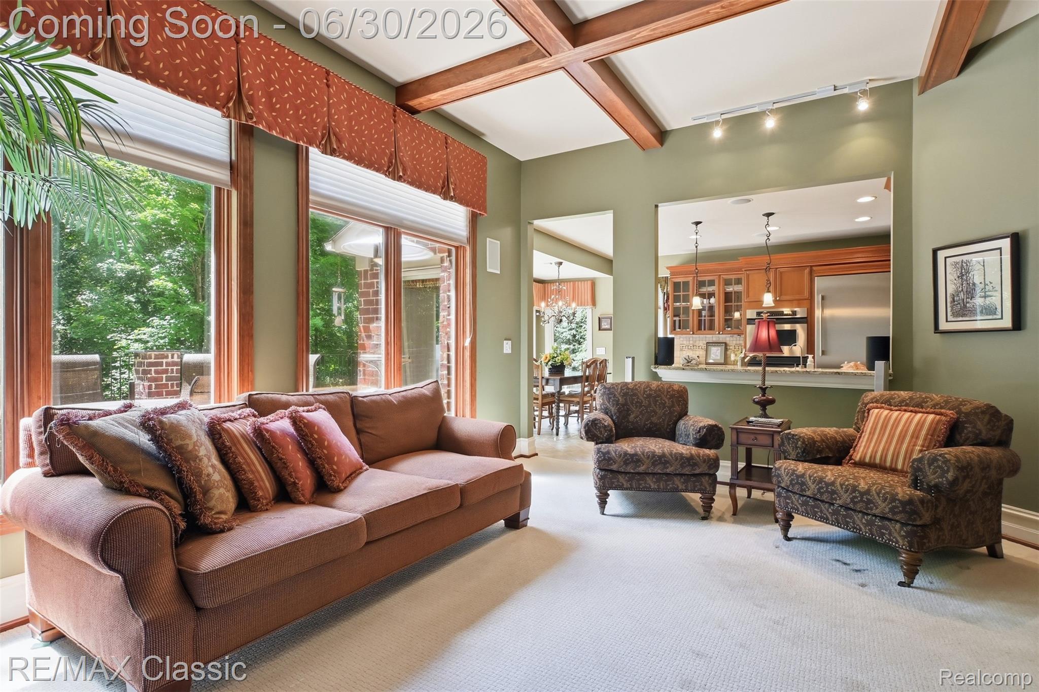 8033 Pine Ridge Court Property Photo 19