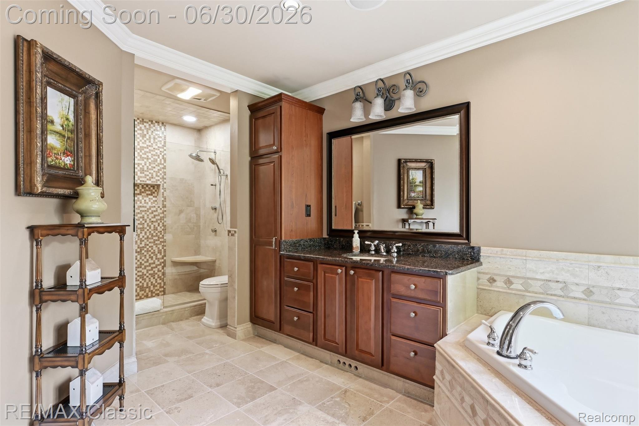 8033 Pine Ridge Court Property Photo 23