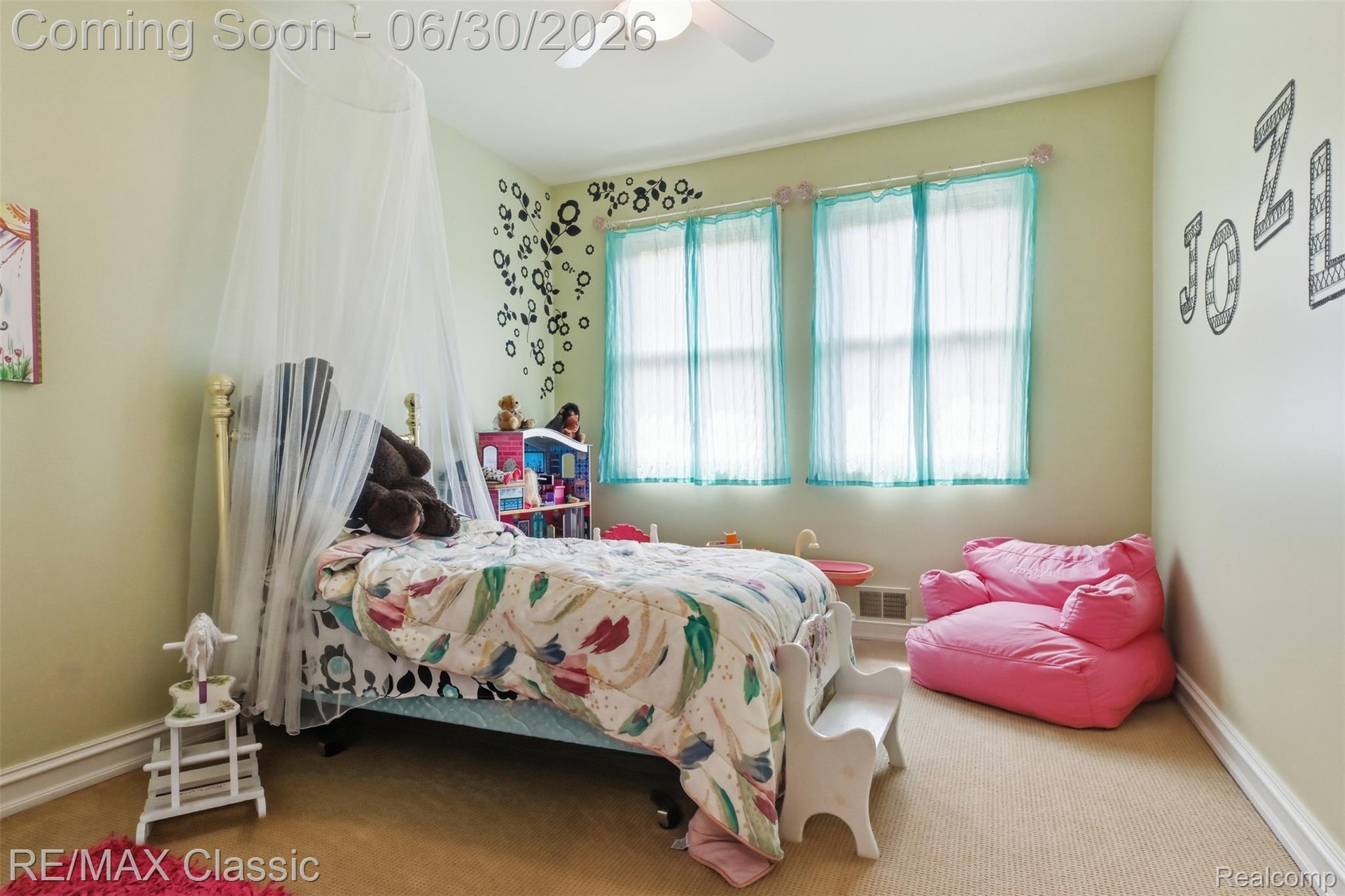 8033 Pine Ridge Court Property Photo 25