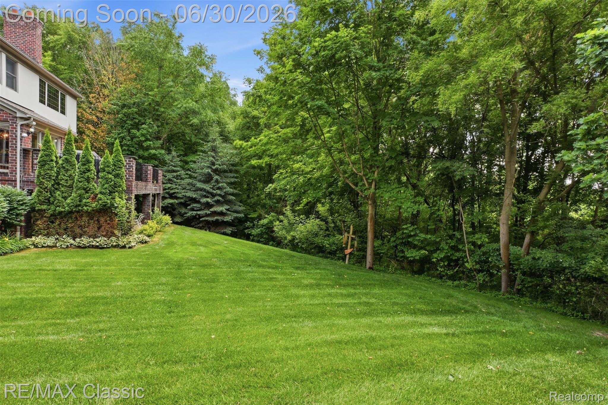 8033 Pine Ridge Court Property Photo 40