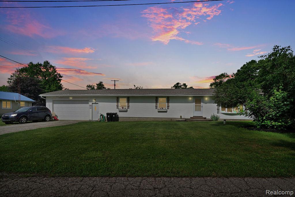 5607 Genesee Avenue Property Photo 1