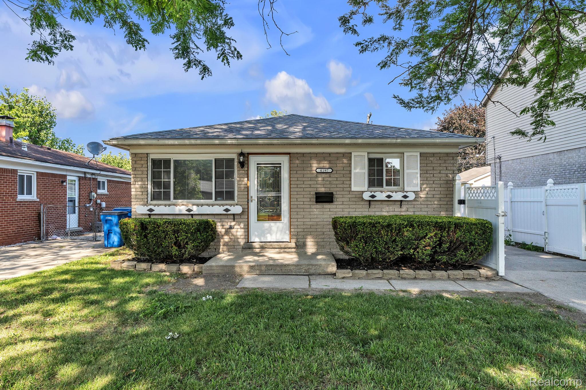 4197 Monroe Street Property Photo 1