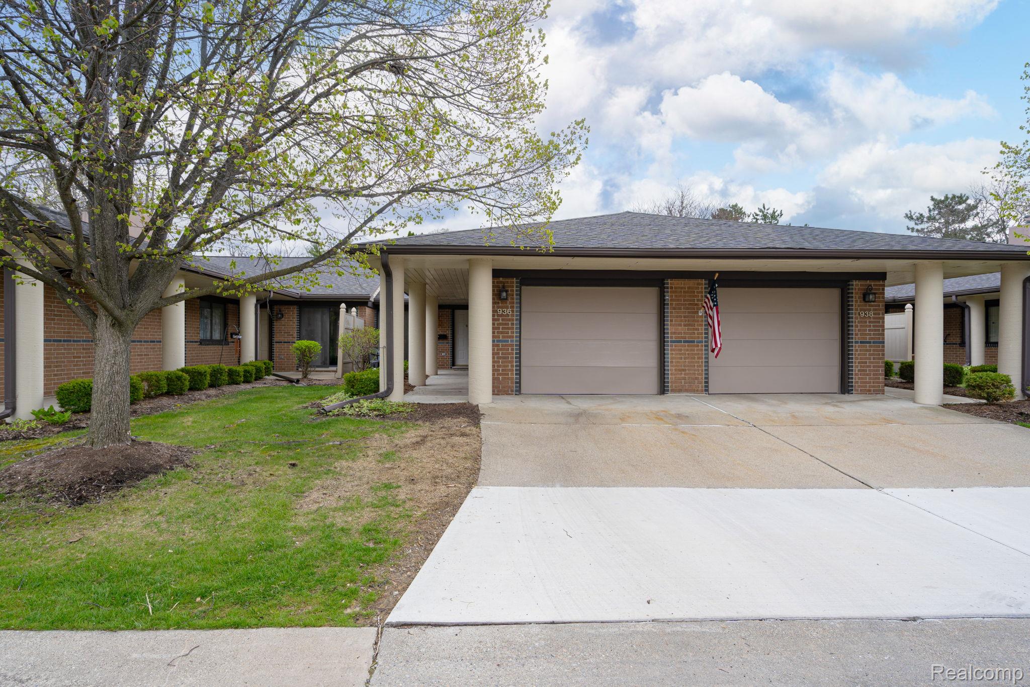 936 Wexford Way Property Photo 1