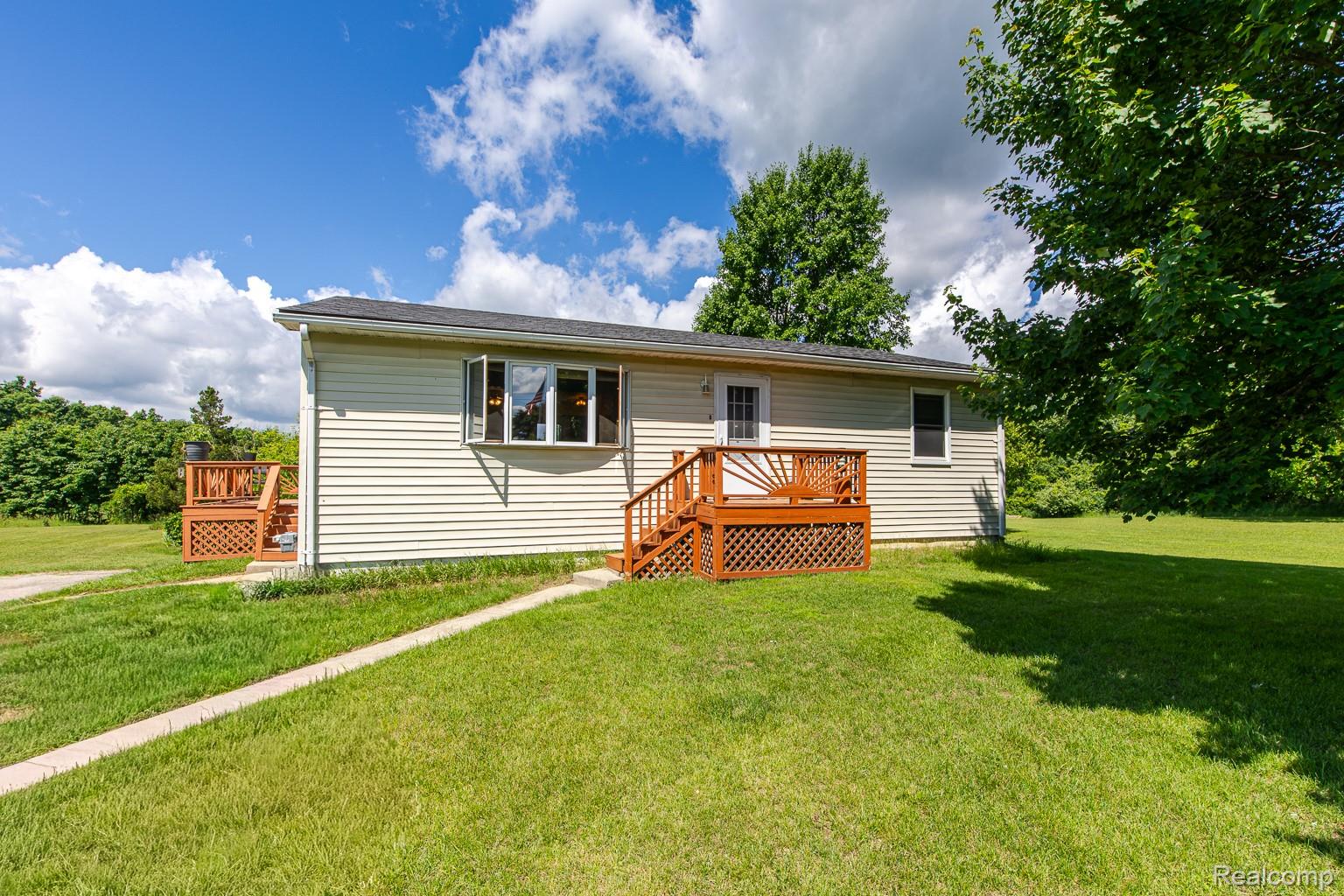 9635 Ortonville Road Property Photo 2