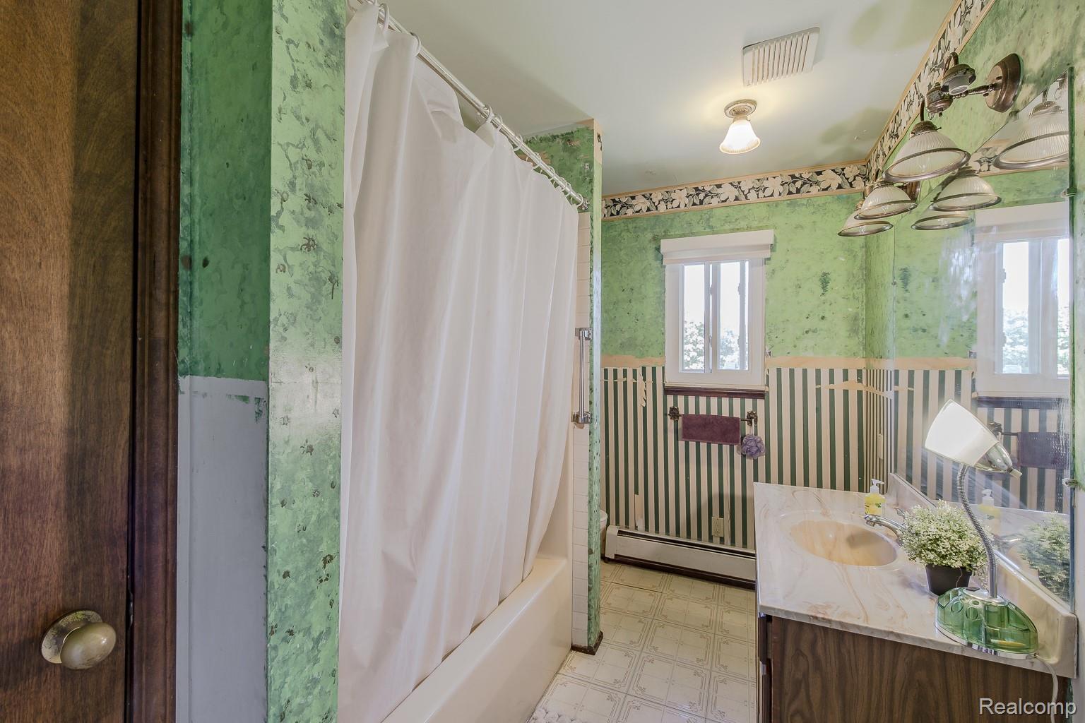 9635 Ortonville Road Property Photo 12