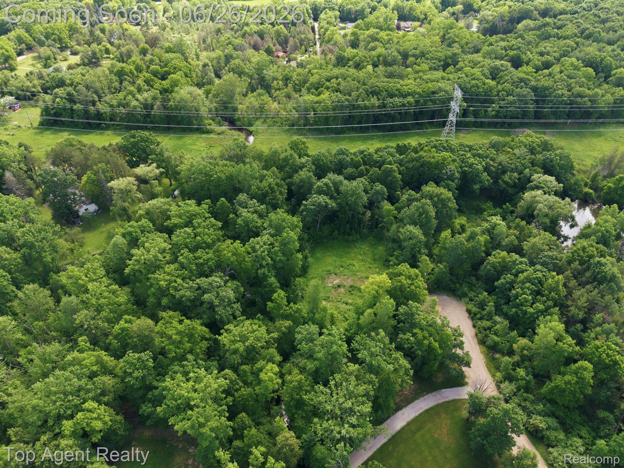 657 Donna Mae Property Photo 8