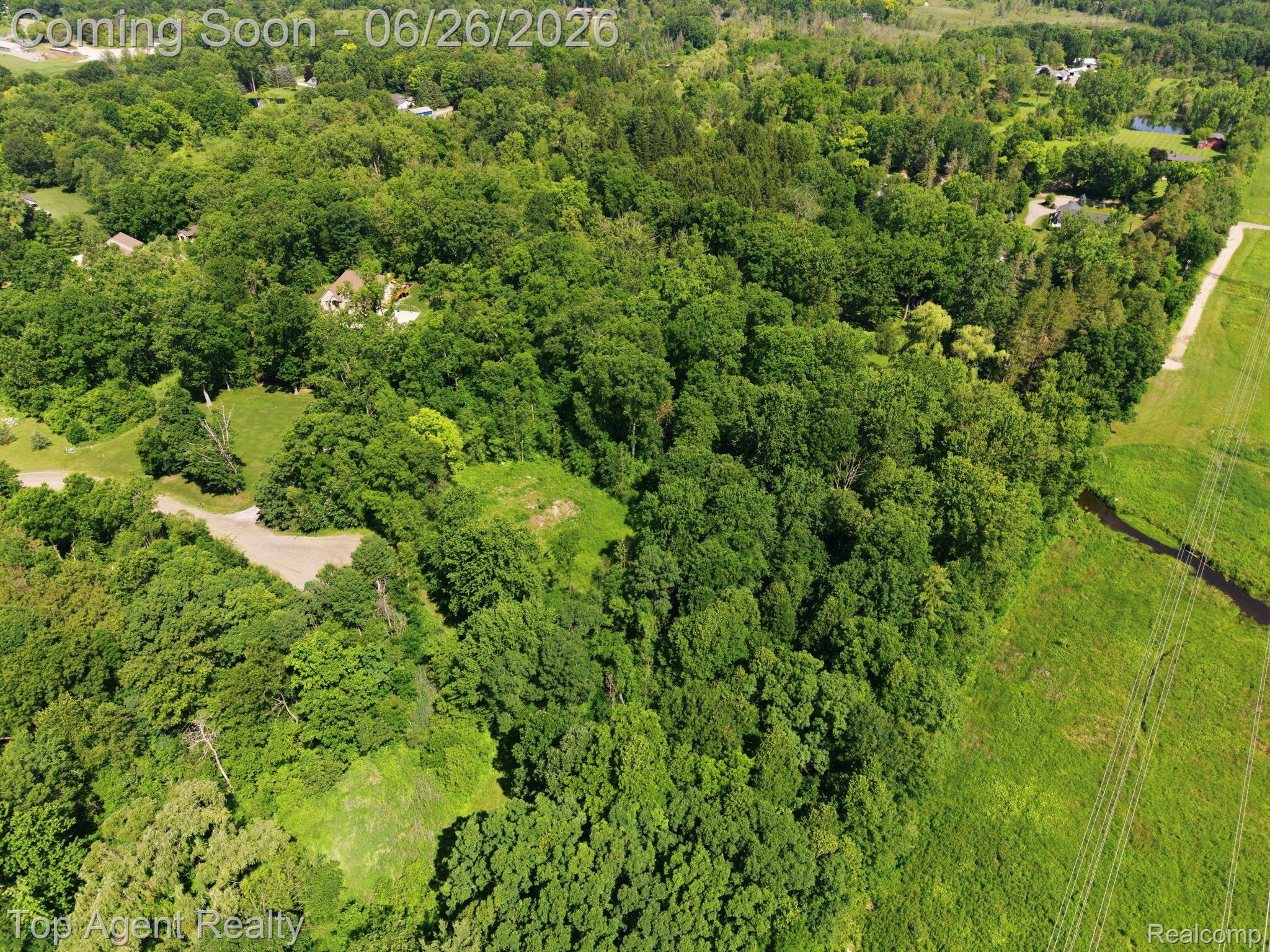 657 Donna Mae Property Photo 9
