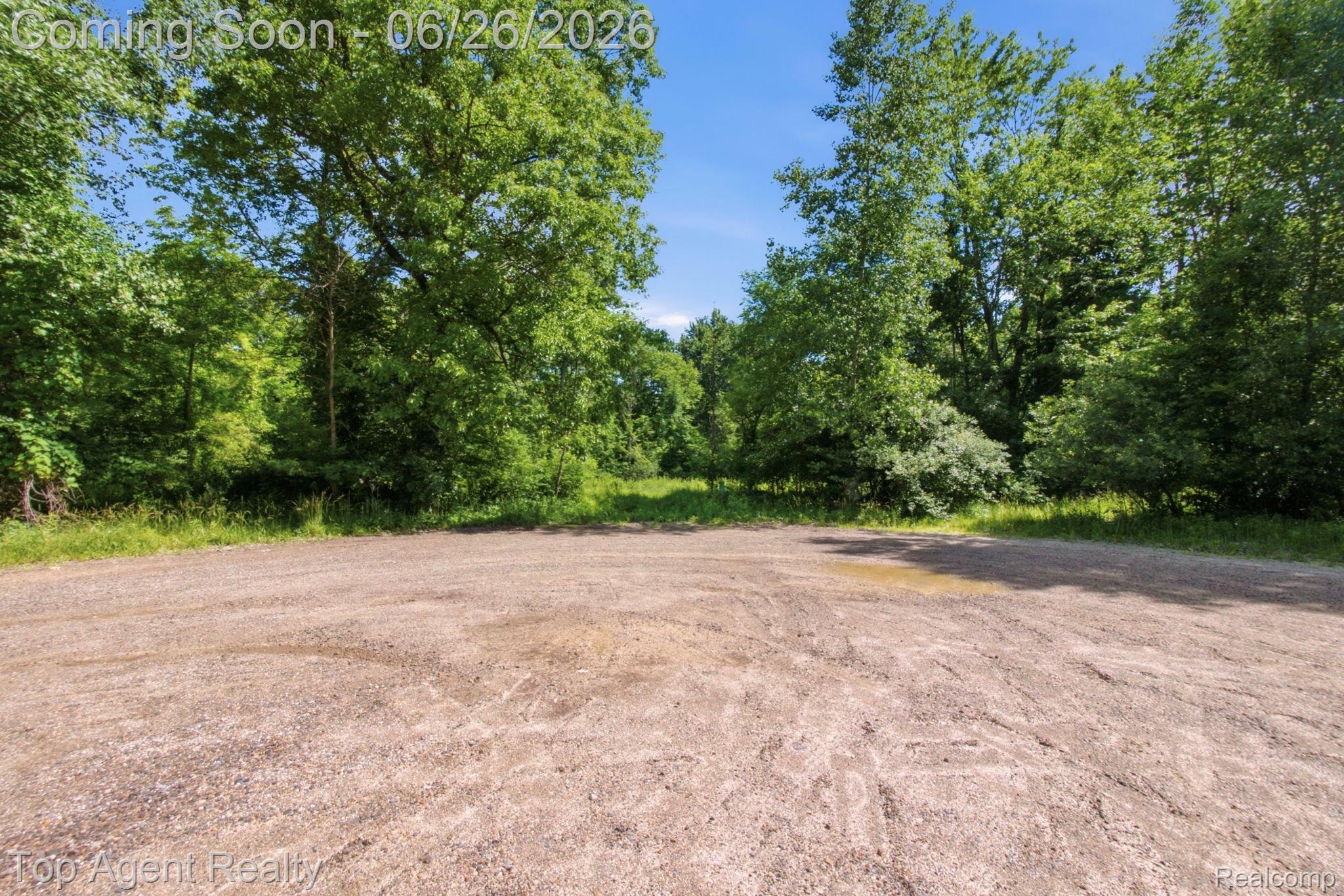 657 Donna Mae Property Photo 10