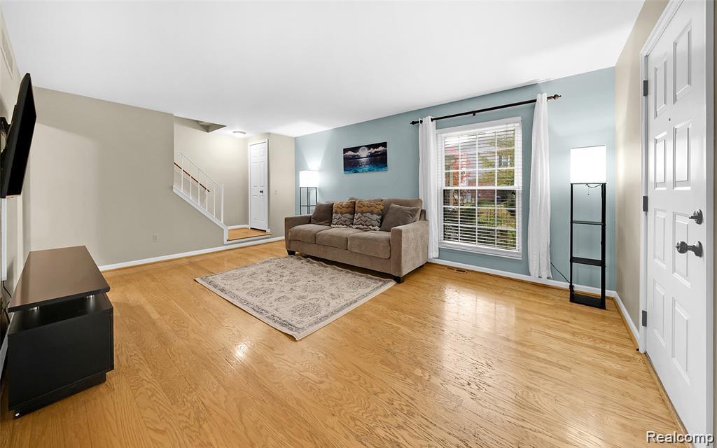 44167 Providence Drive 326 Property Photo 5