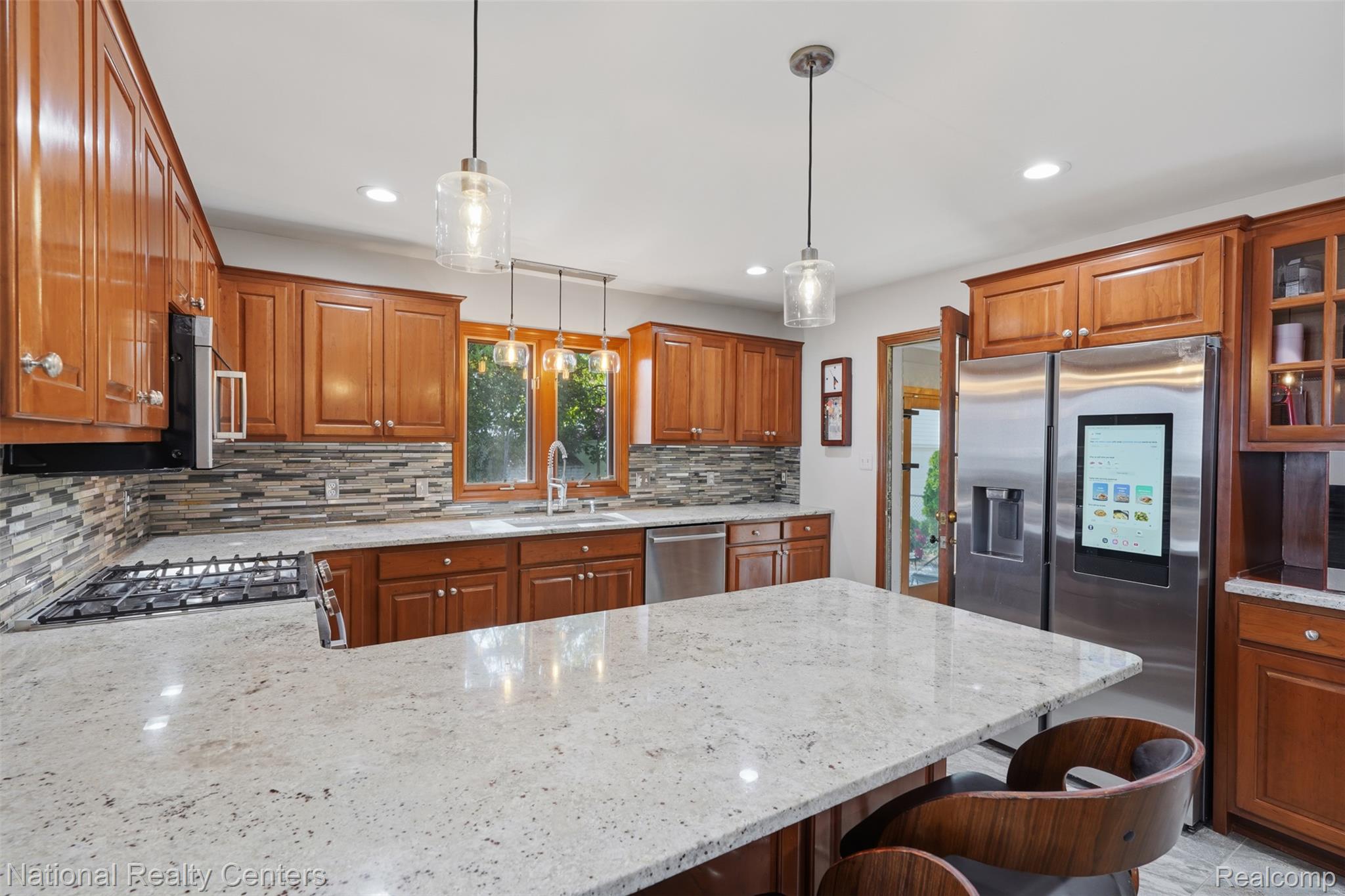 169 Mckinley Avenue Property Photo 12