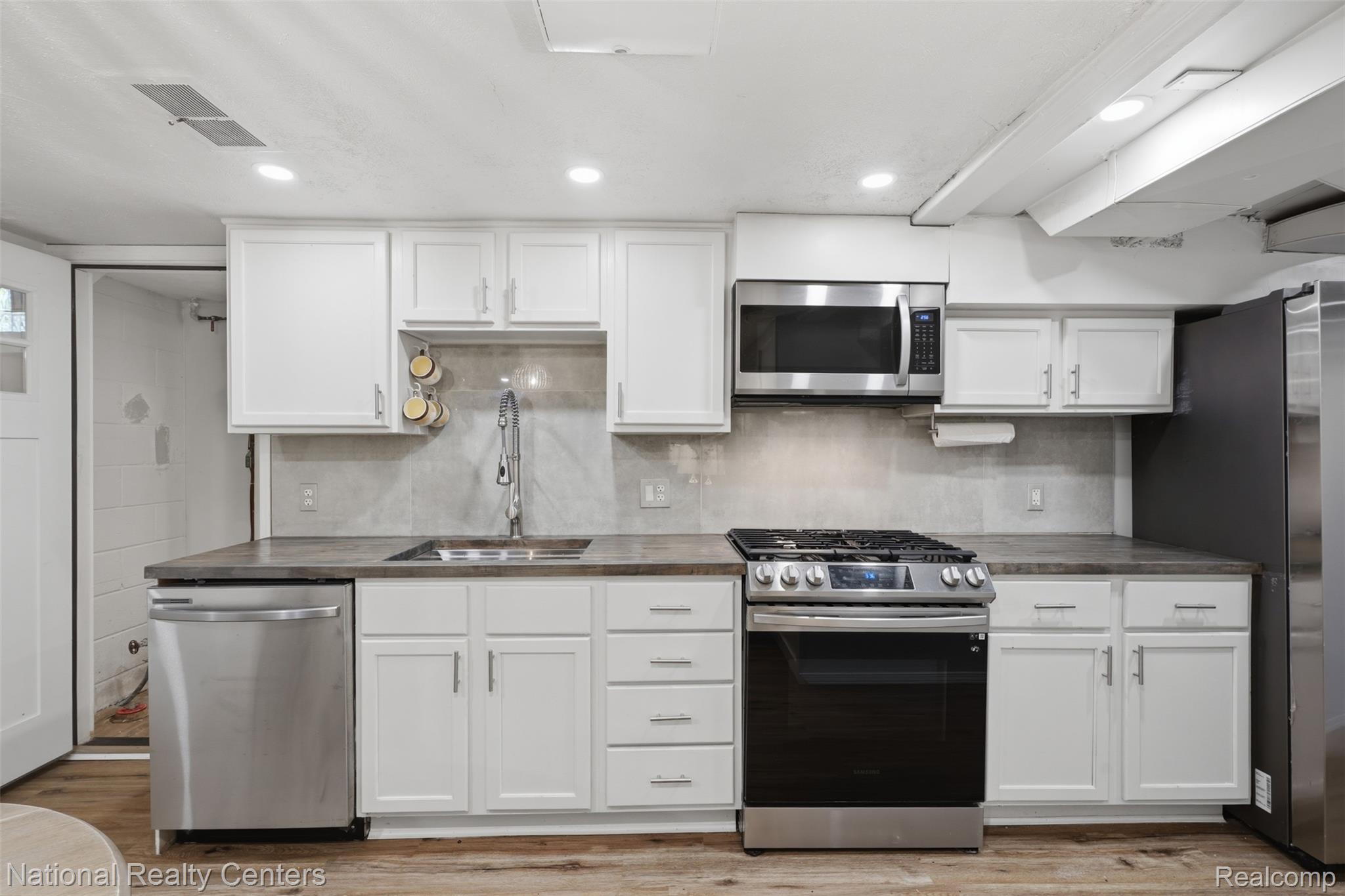 169 Mckinley Avenue Property Photo 33