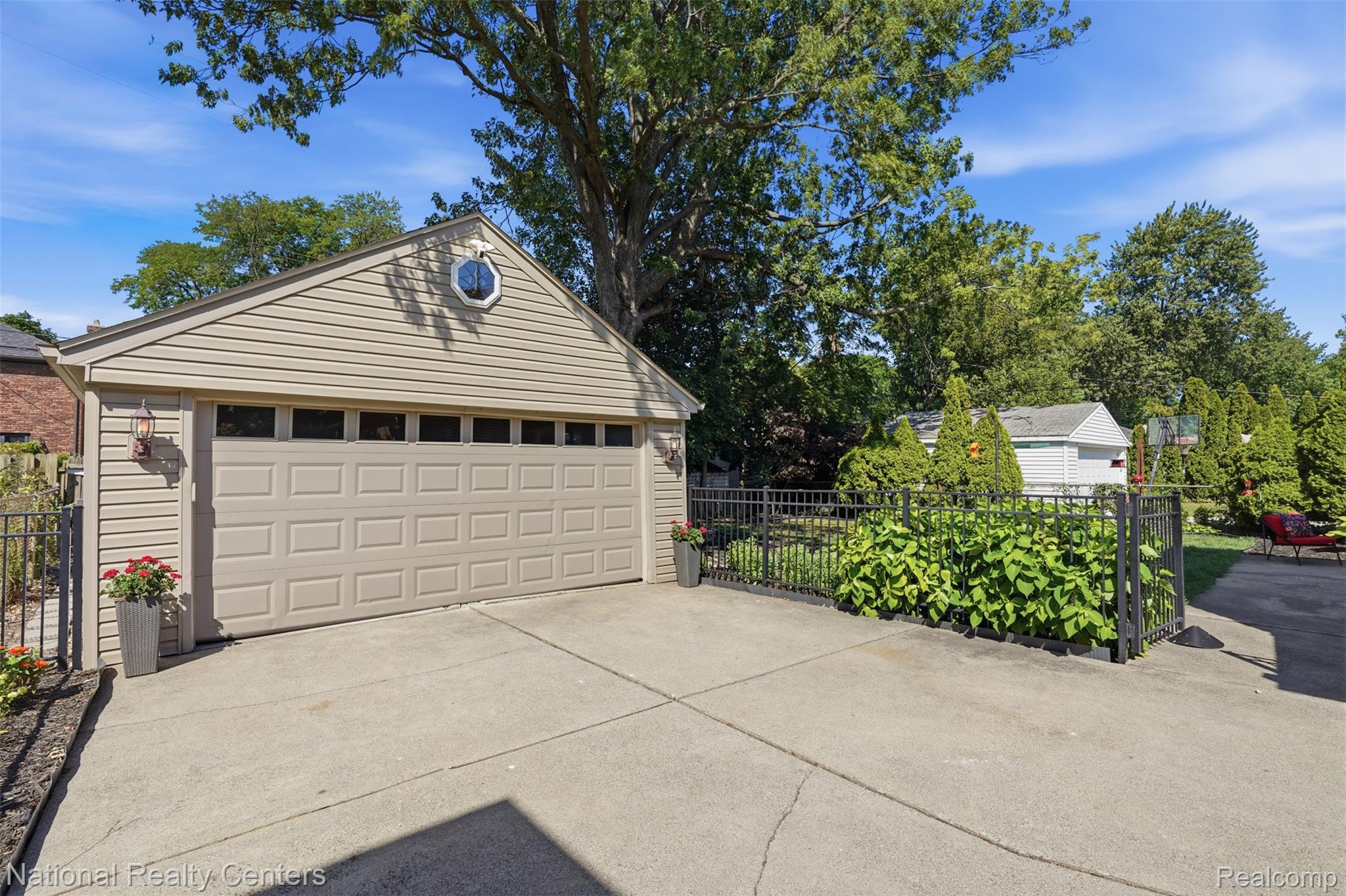 169 Mckinley Avenue Property Photo 43
