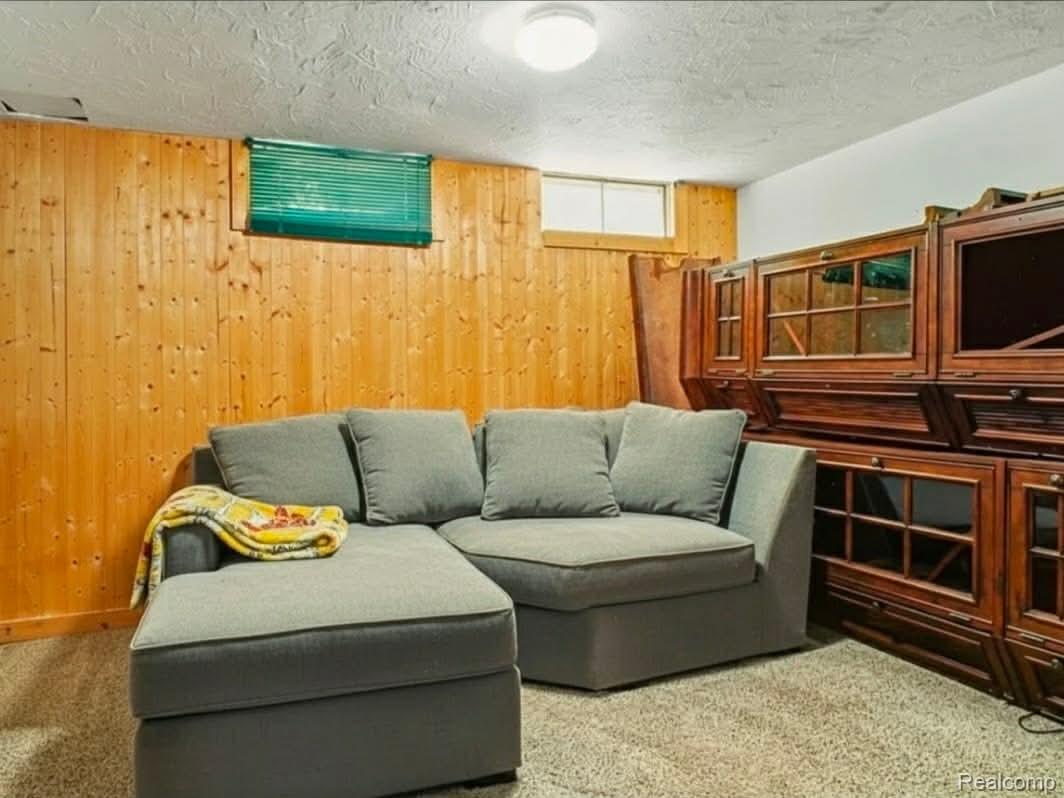 428 Carrie Drive Property Photo 14