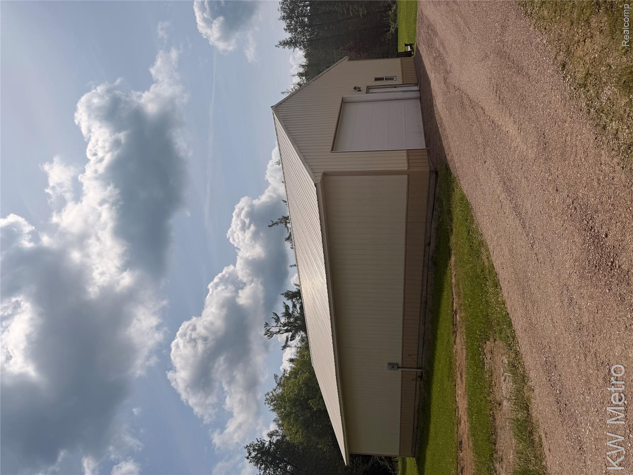 5749 Schultz Road Property Photo 2