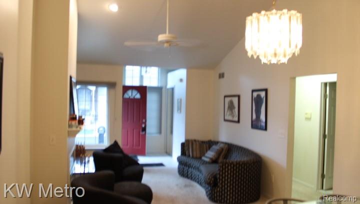 10 Canfield Circle 5 Property Photo 11