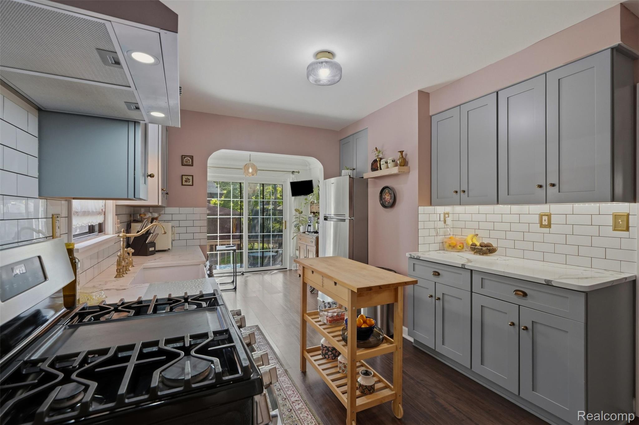 461 Manor Street Property Photo 13