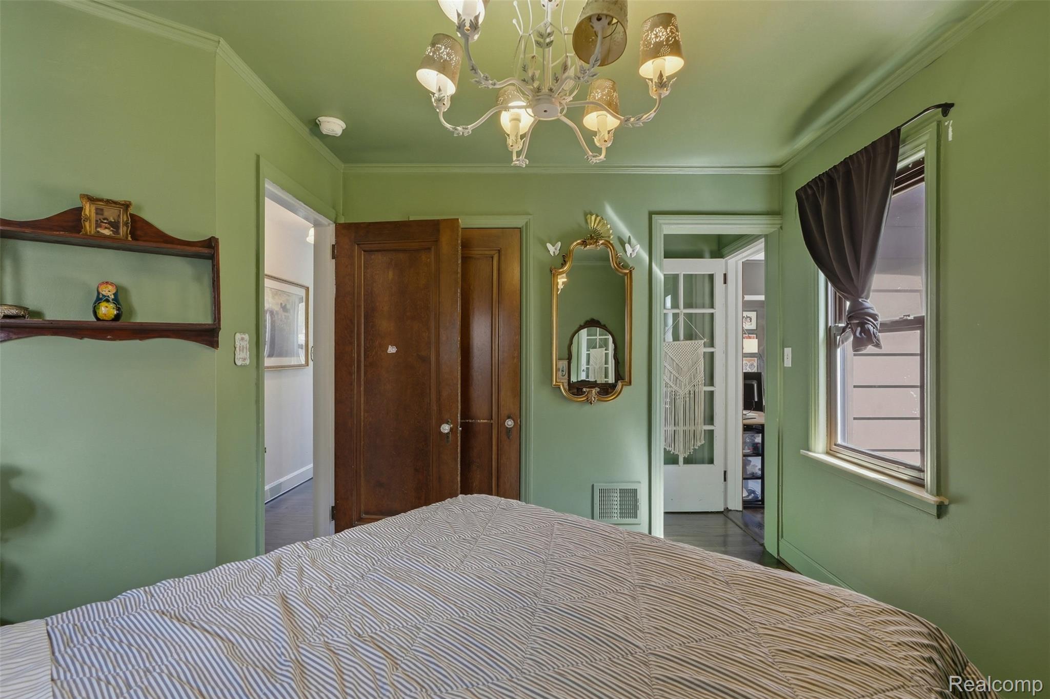 461 Manor Street Property Photo 24