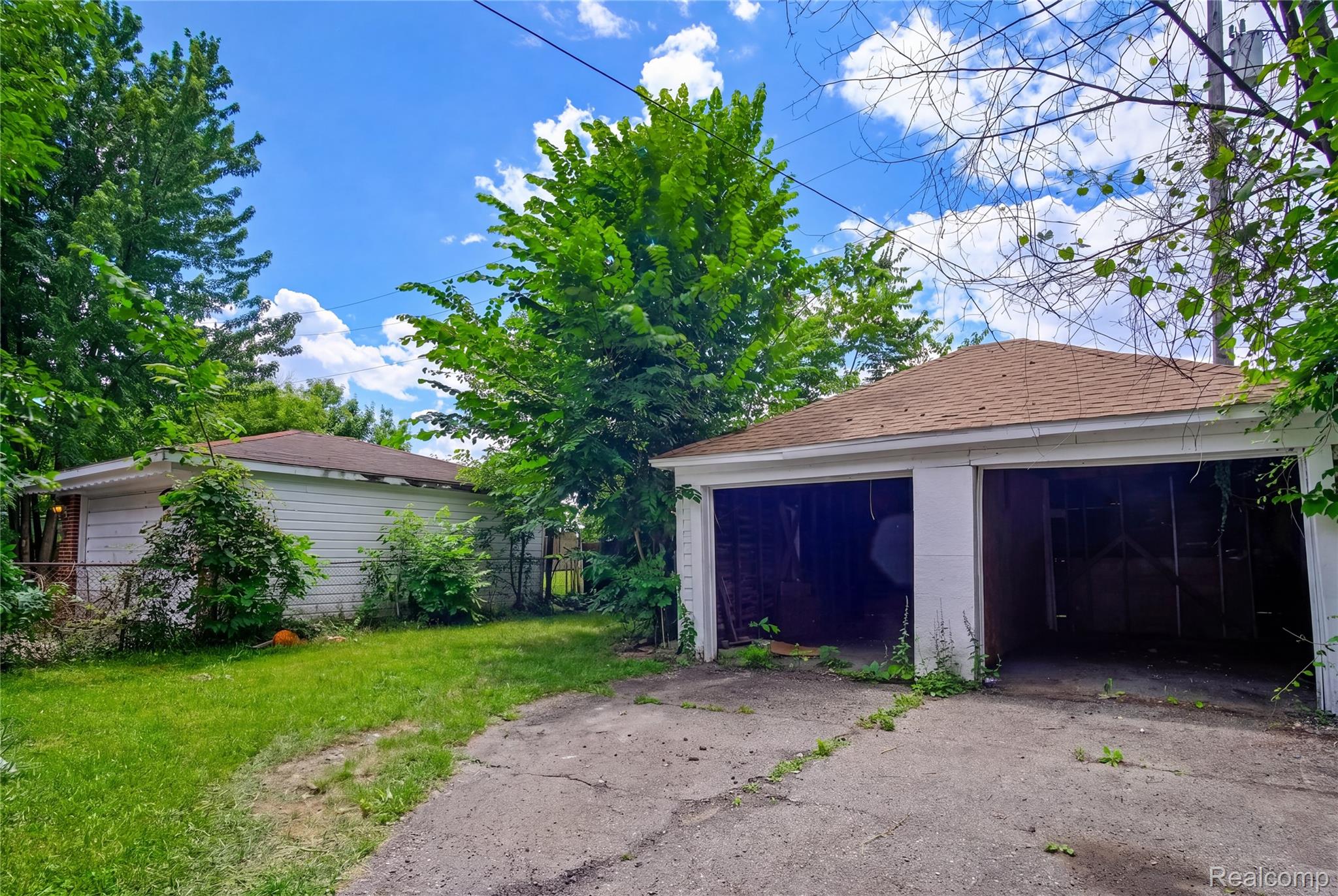 5771 Chatsworth Street Property Photo 4